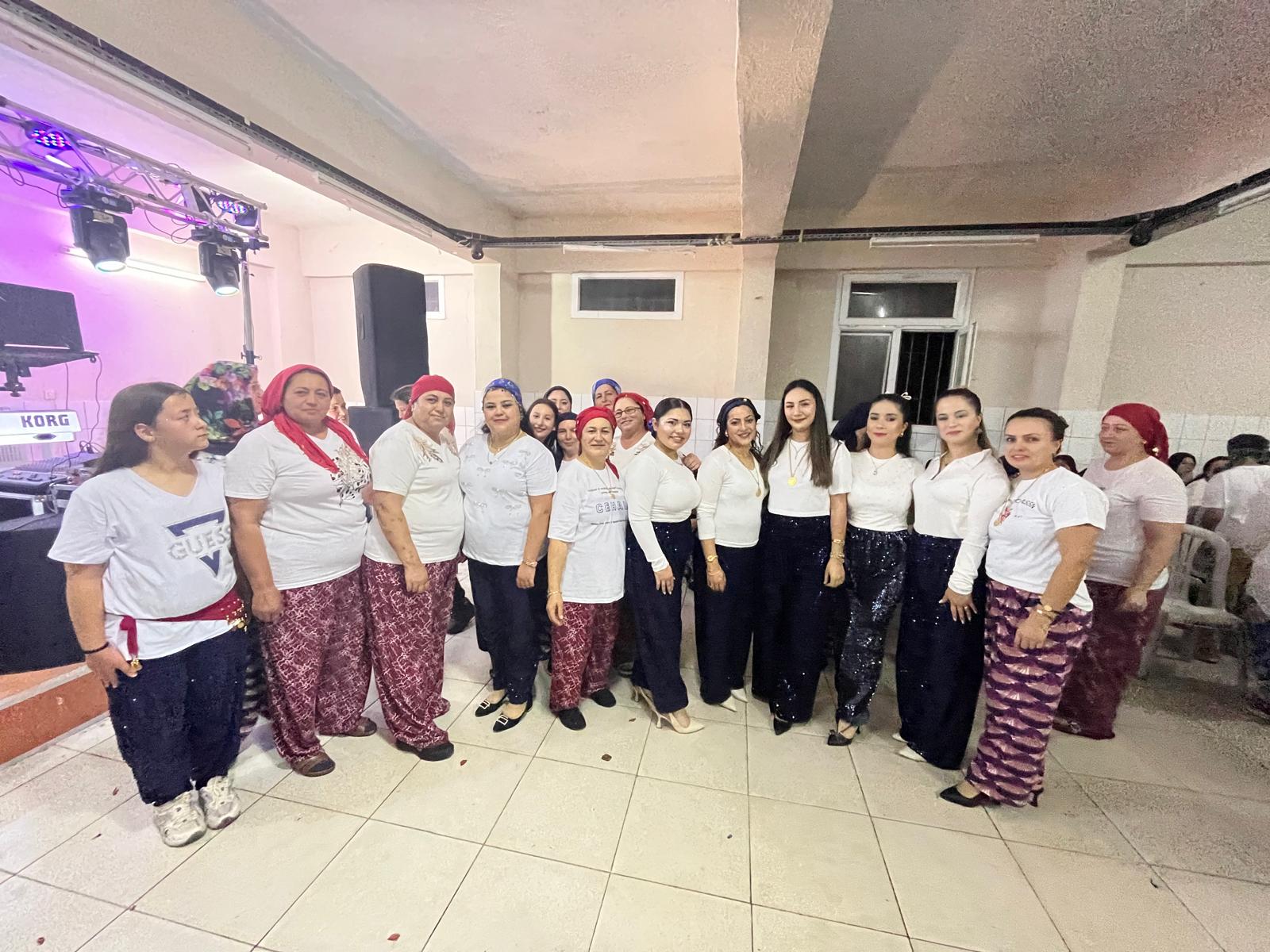 Salihli Koseali Mahallesinde Bagbozumu Senligi (16)