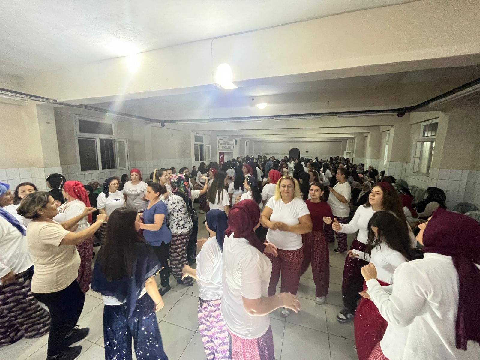 Salihli Koseali Mahallesinde Bagbozumu Senligi (18)