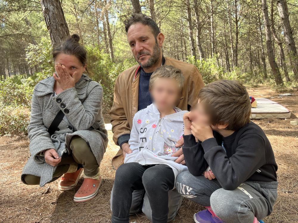 Salihlide Calistigi Yer Kapaninca Her Sey Ust Uste Geldi Avci Ailesinin Yurek Yakan Dr (4)