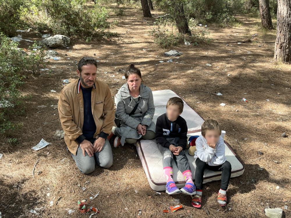 Salihlide Calistigi Yer Kapaninca Her Sey Ust Uste Geldi Avci Ailesinin Yurek Yakan Dr (5)