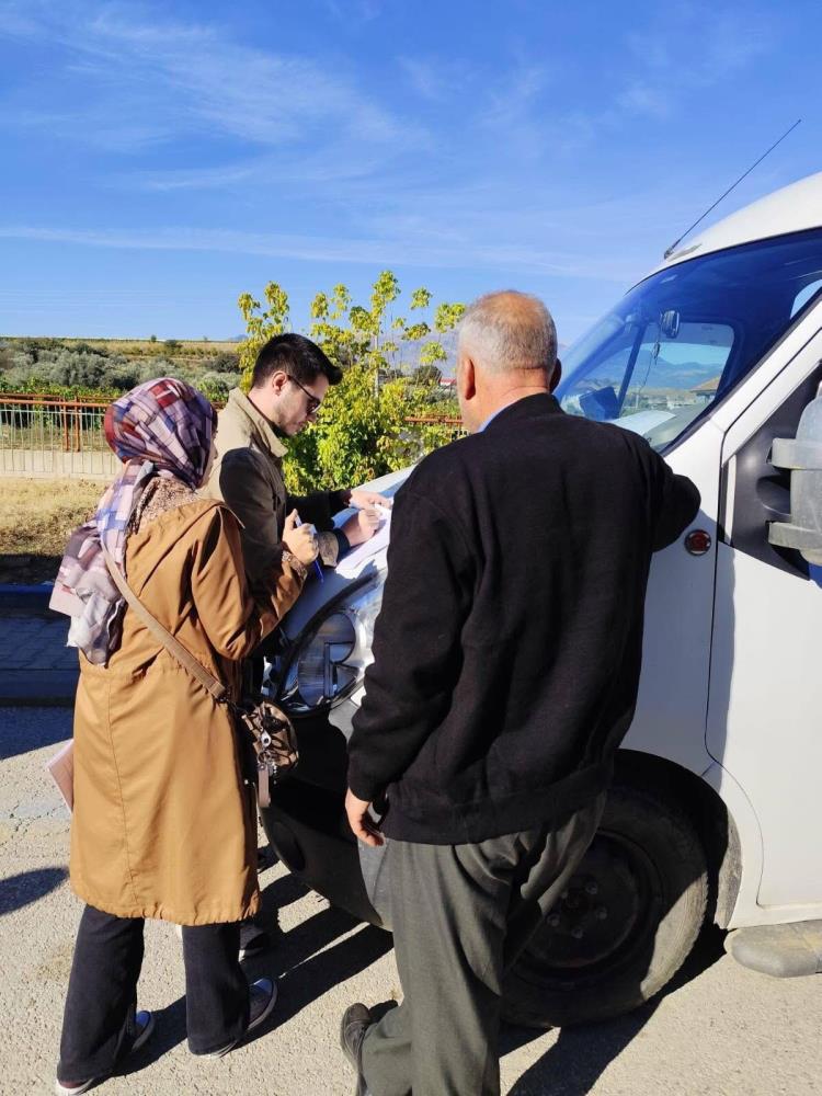 Sarigolde Ogrenci Servislerine Siki Denetim Guvenli Ulasim Icin Ekipler Sahadaydi (4)