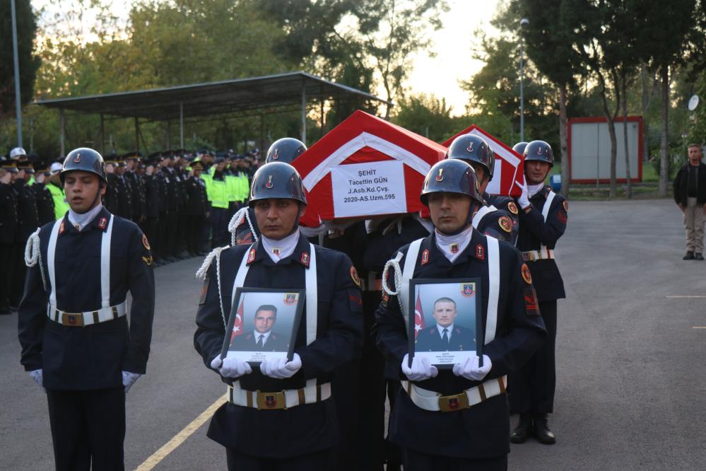 Sehit Askerler Memleketlerine Ugurlandi (3)