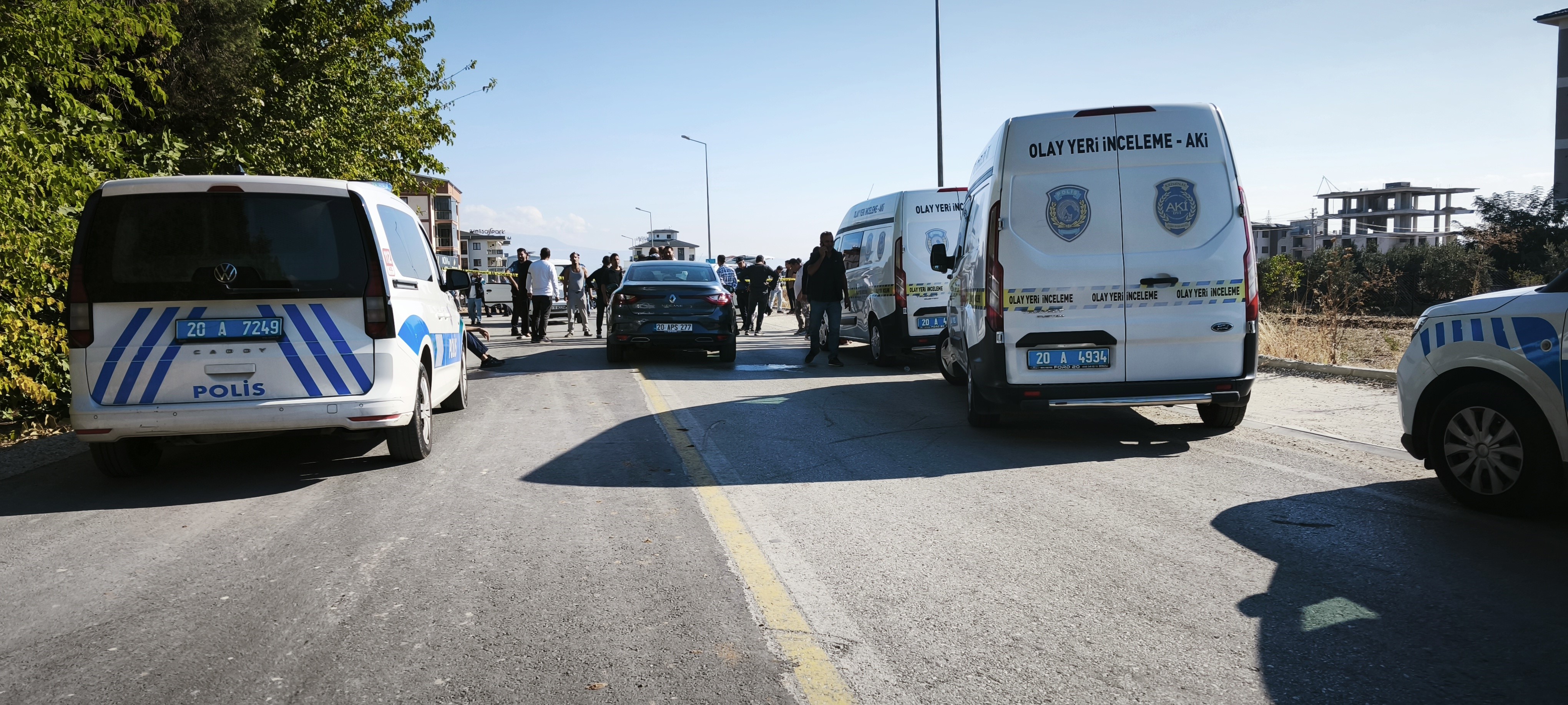 Seyir Halindeki Otomobile Kurşun Yağdı 1 Ölü, 2 Yaralı (2)