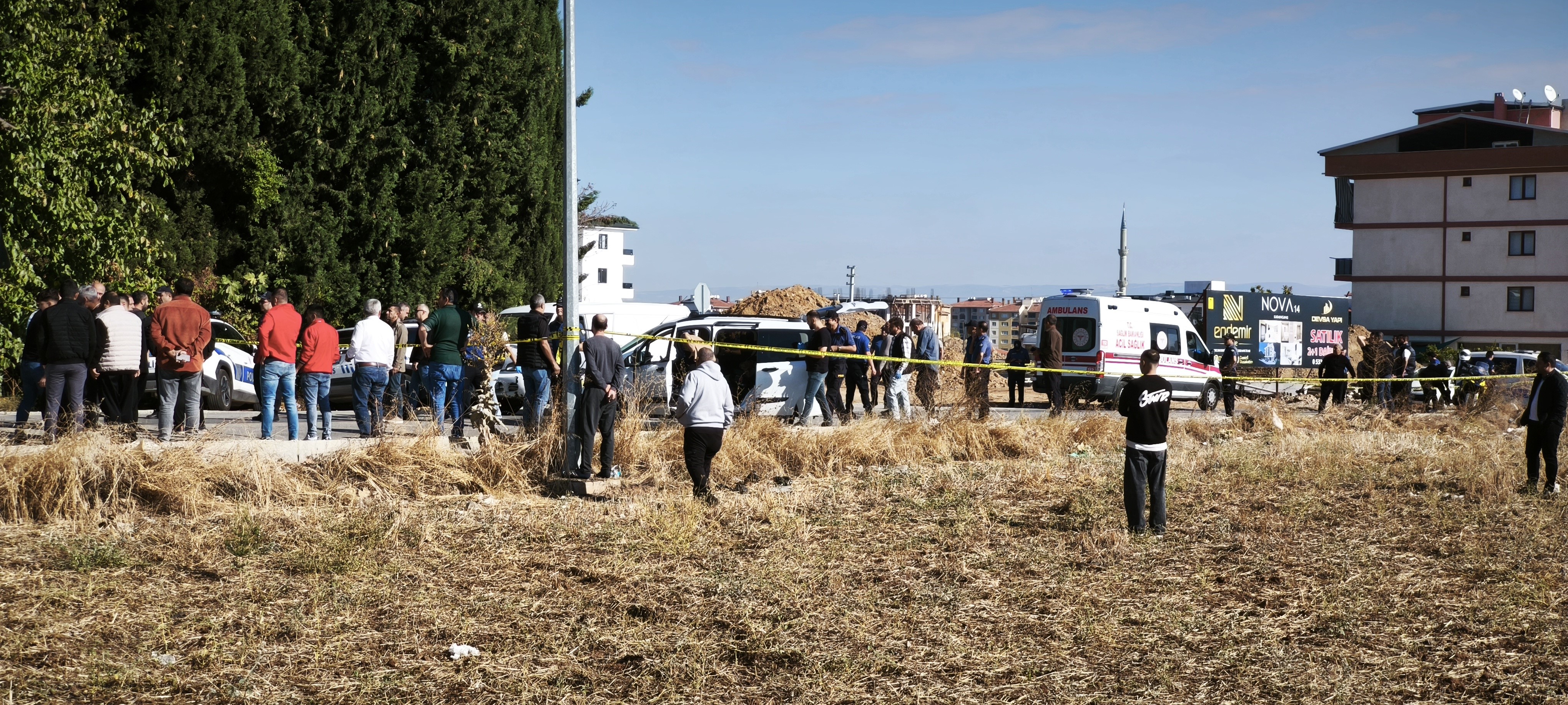 Seyir Halindeki Otomobile Kurşun Yağdı 1 Ölü, 2 Yaralı (3)