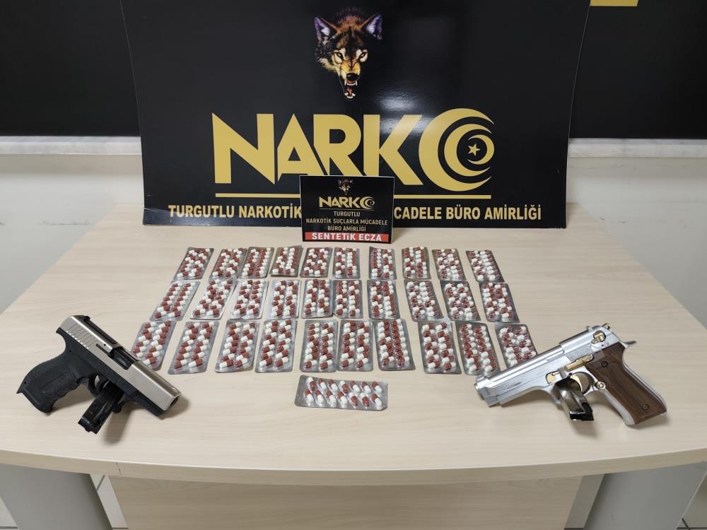 Sokaklari Zehirlemeden Yakalandilar 3 Supheli Tutuklandi (2)