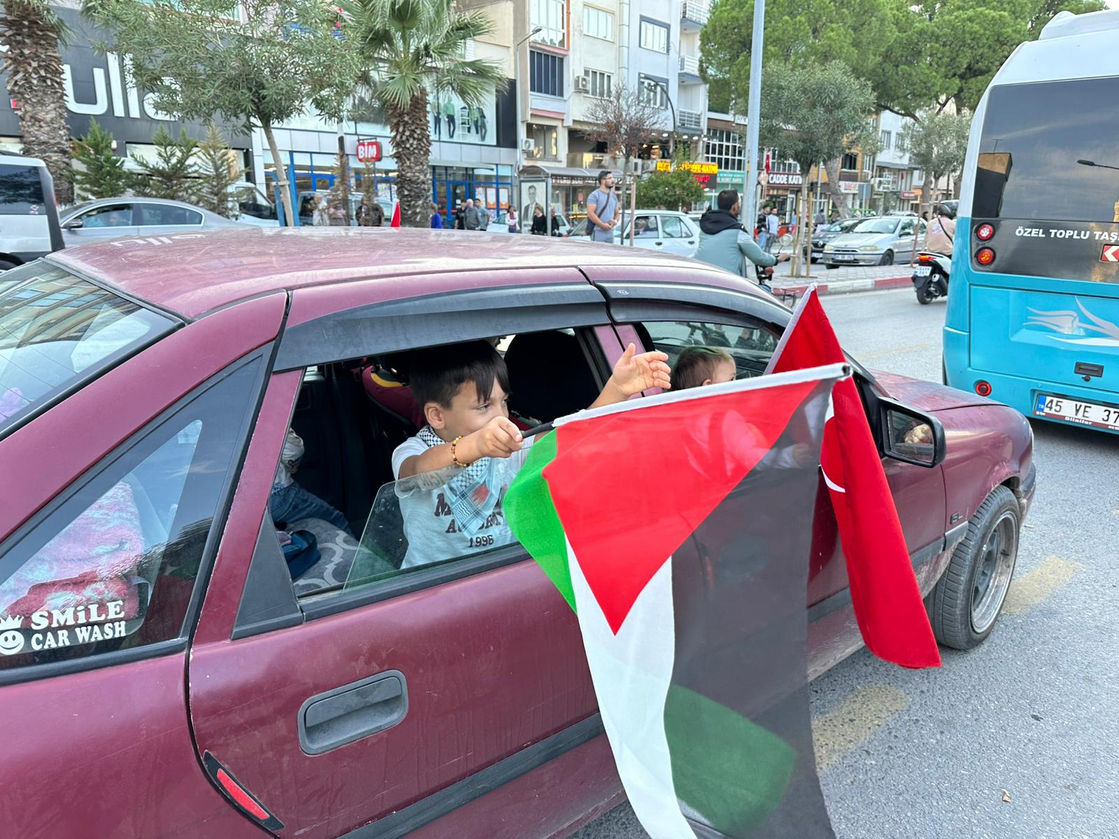 Somada Filistin Icin Korna Bas Eylemi (2)