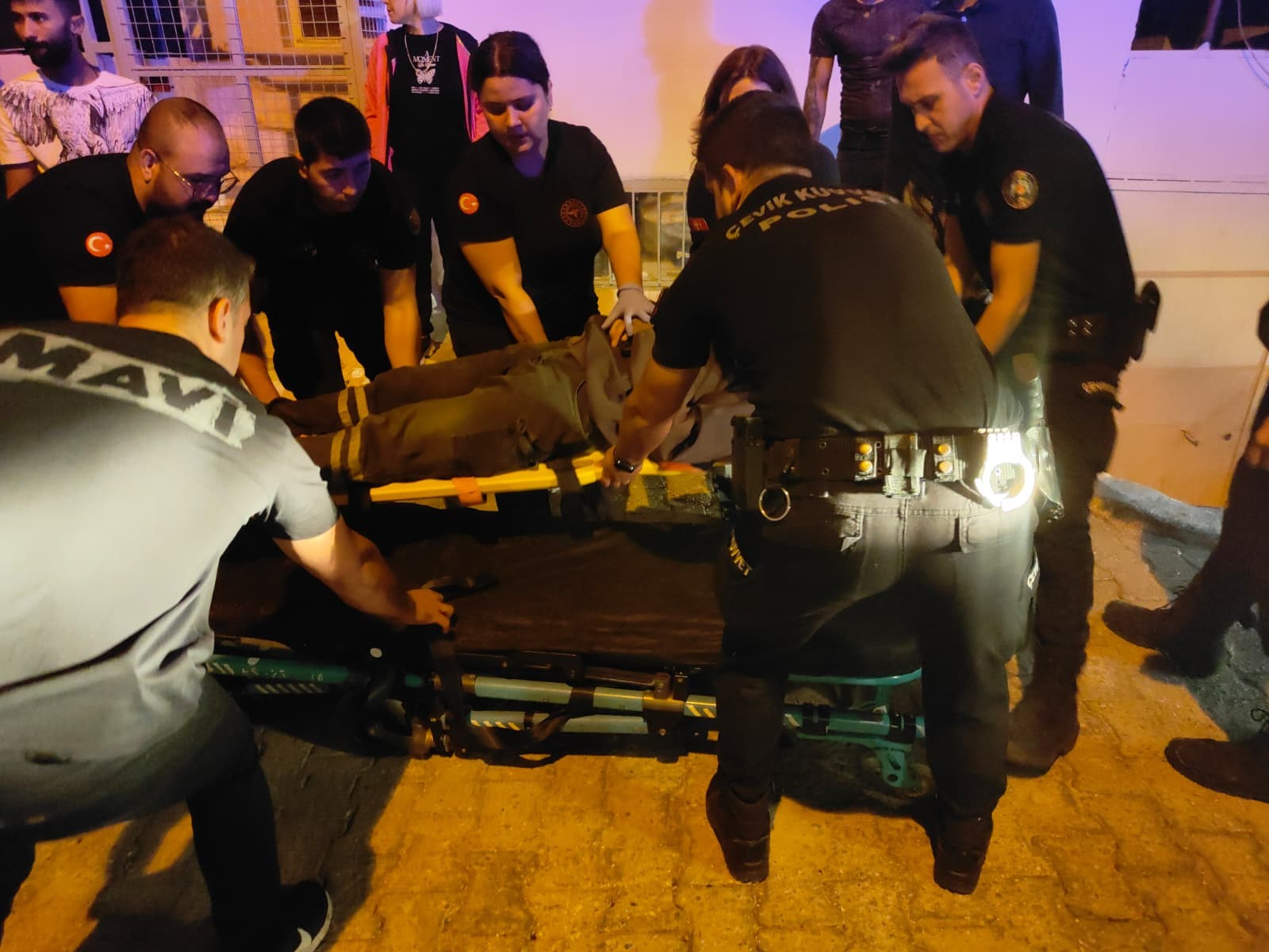 Sosyal Medyada Tehdit, Sokakta Kanlı Saldırı Dehşet Dolu Anlar Kamerada (3)