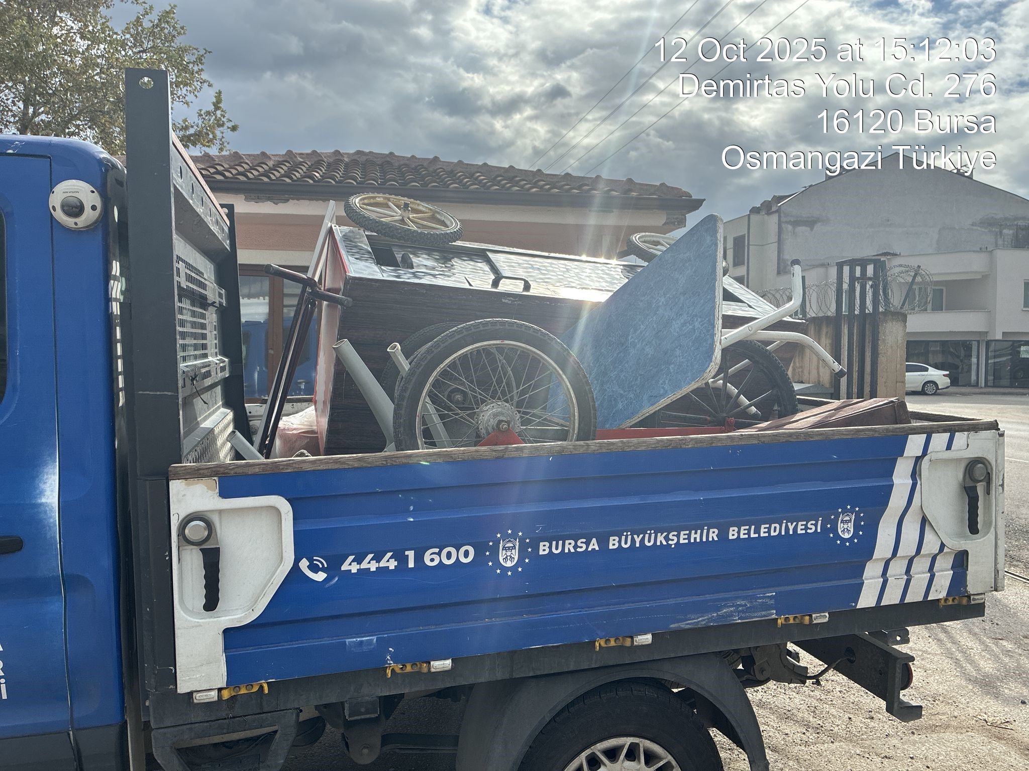 Stadyumda Gıda Skandalı Bozuk Köfte Ve Küflenmiş Sucuklar Ele Geçirildi (5)