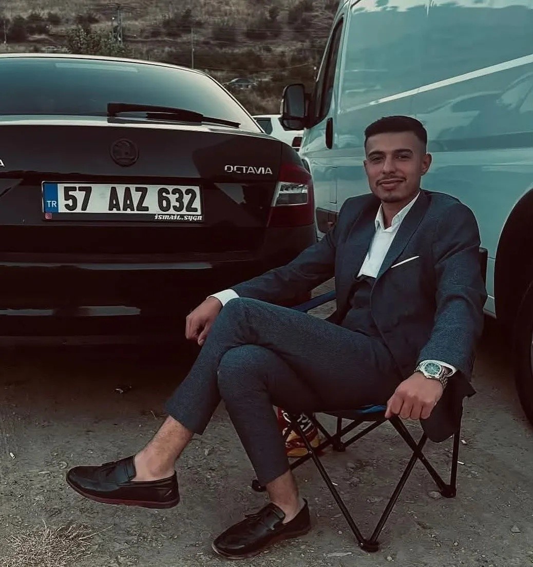 Tarlaya Uçan Araçta Feci Son 1 Kişi Öldü (2)