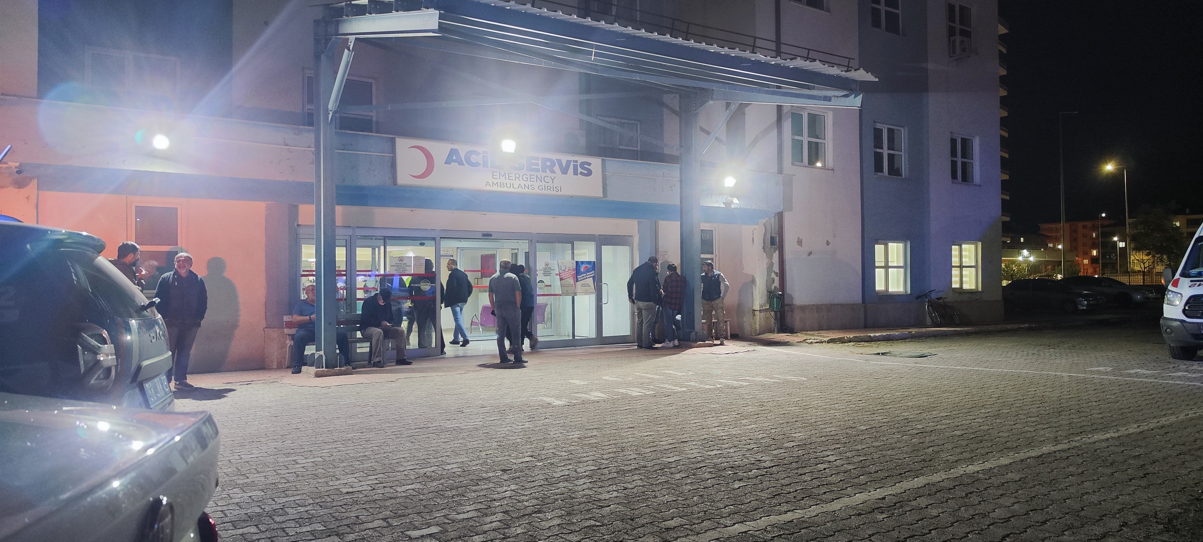 Tartışma Silahlı Kavgaya Dönüştü 1 Kişi Yaşamını Yitirdi, 2 Kişi Yaralandı (3)