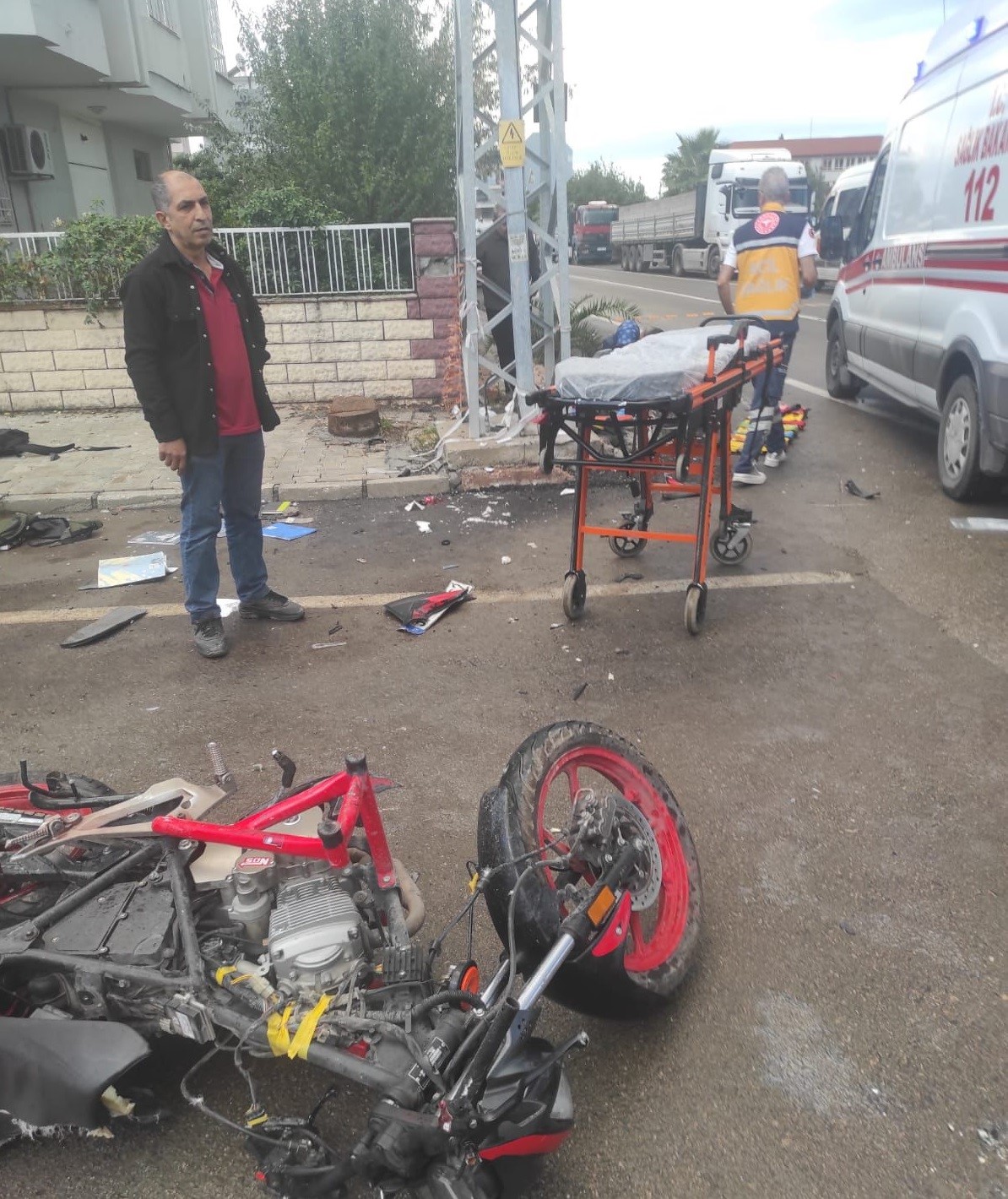 Trafikte Acı Anlar Motosiklet Kazasında 1 Genç Öldü (4)