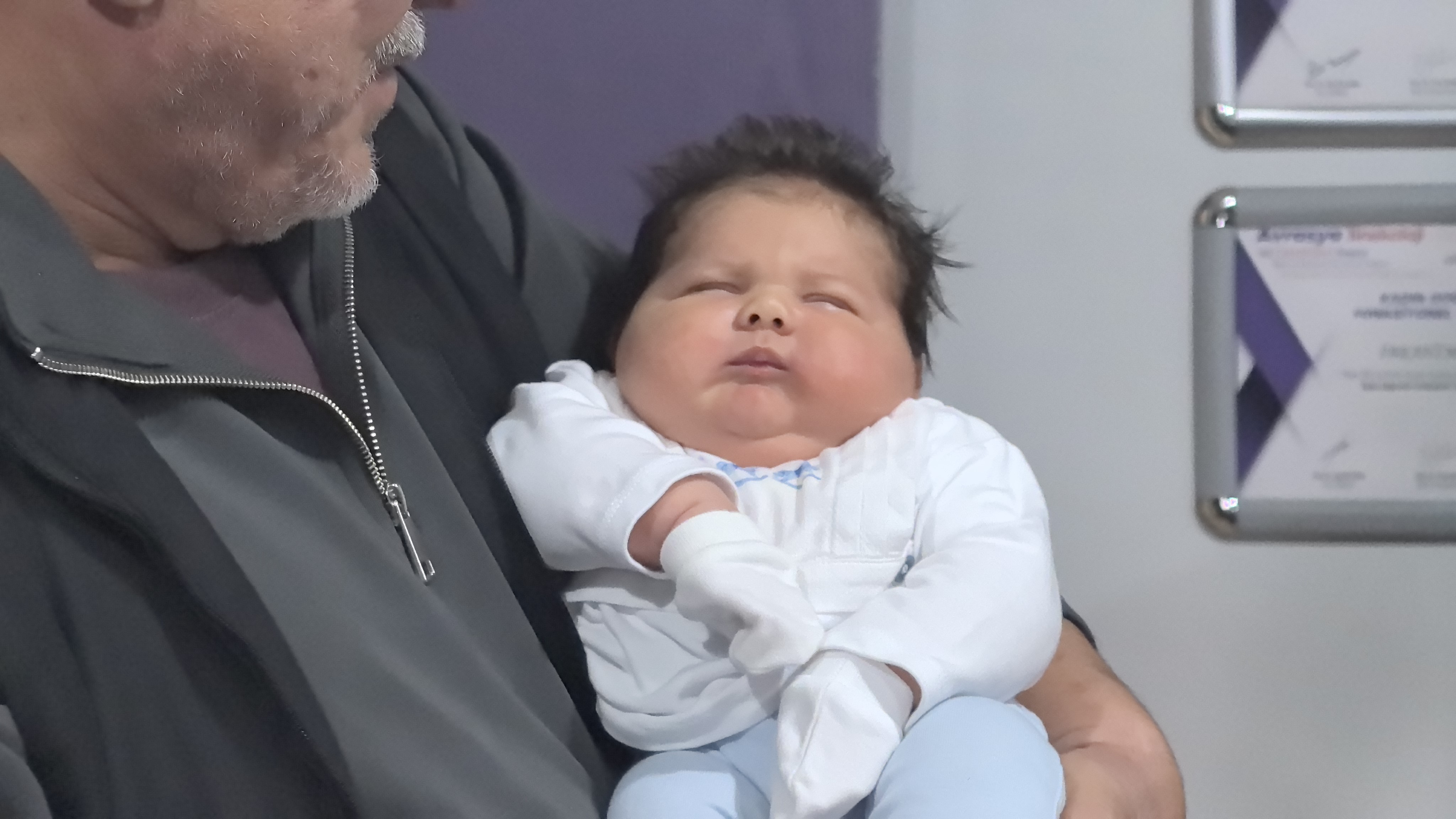 Türkiye’nin En Ağır Dünyaya Gelen Bebeklerinden Biri 6 Kilo 150 Gramlık Ali Atilla, Ailesini Ve Doktorları Şaşırttı (8)