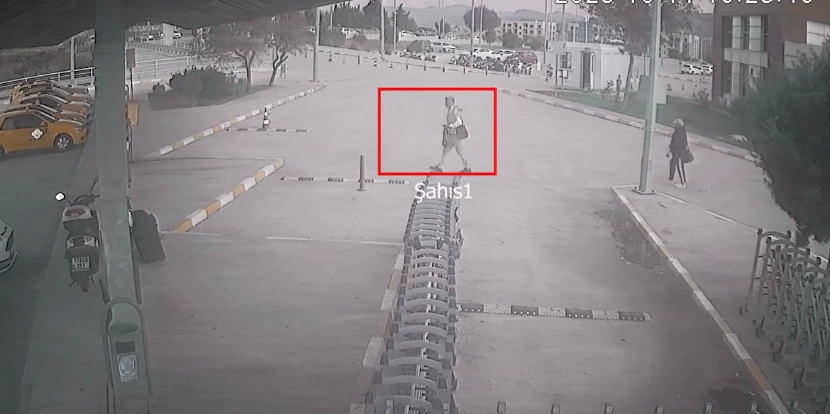 Uyuşturucuyu Yutup Türkiye’ye Getirdi! Narkotik Ekiplerinden Film Gibi Operasyon (7)