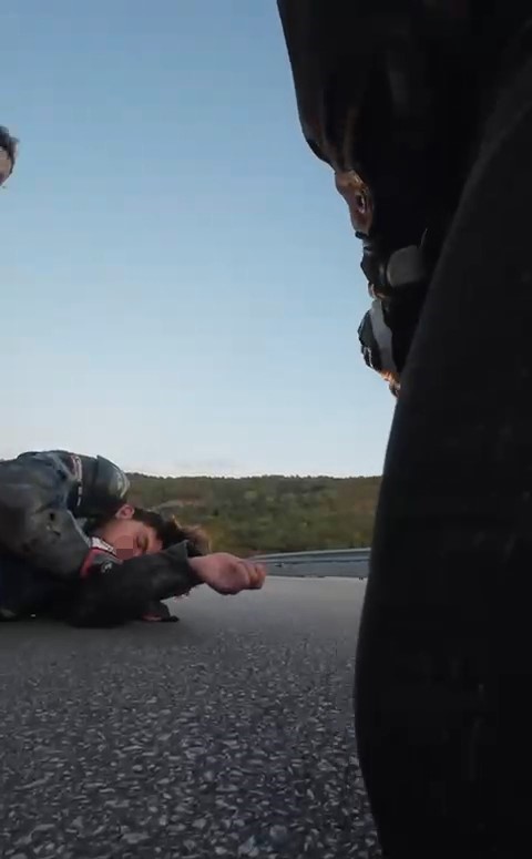 Virajı Alamayan Genç Motosikletçi 25 Gün Sonra Hayatını Kaybetti! Kaza Anı Kamerada… (4)