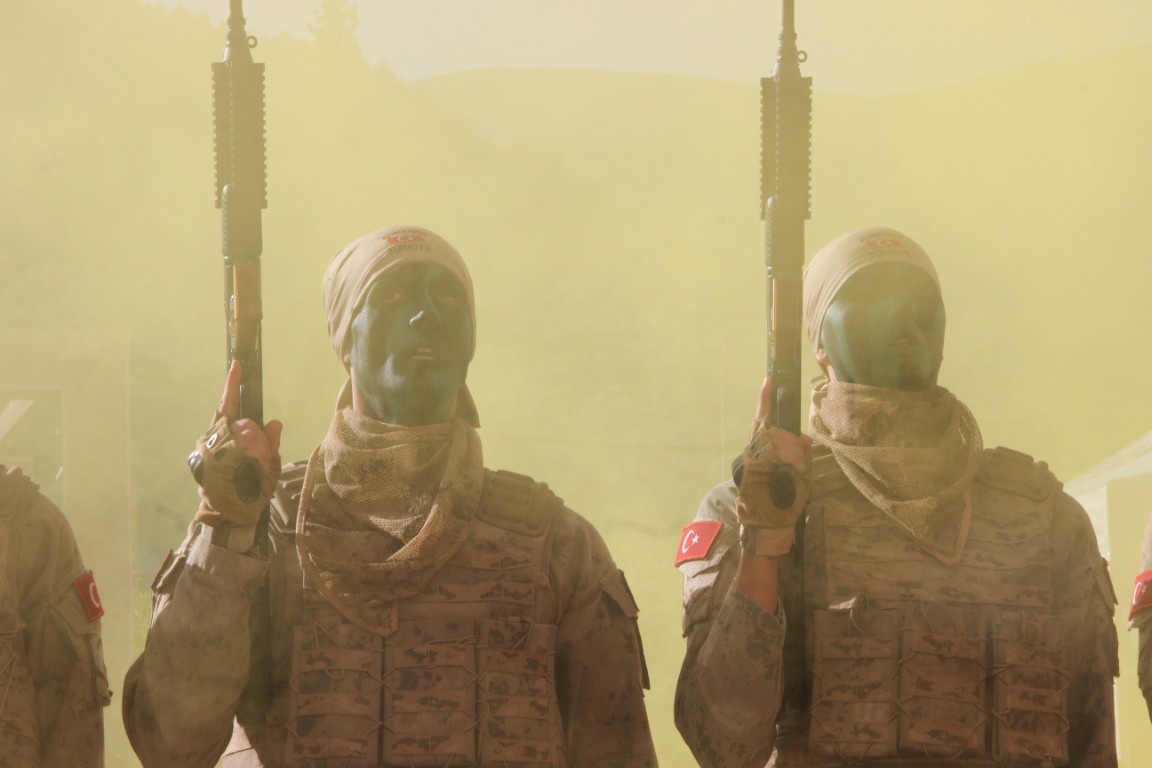 Yasasin Cumhuriyet Yasasin Turkiye Manisada 29 Ekim Gururu (4) (Orta)