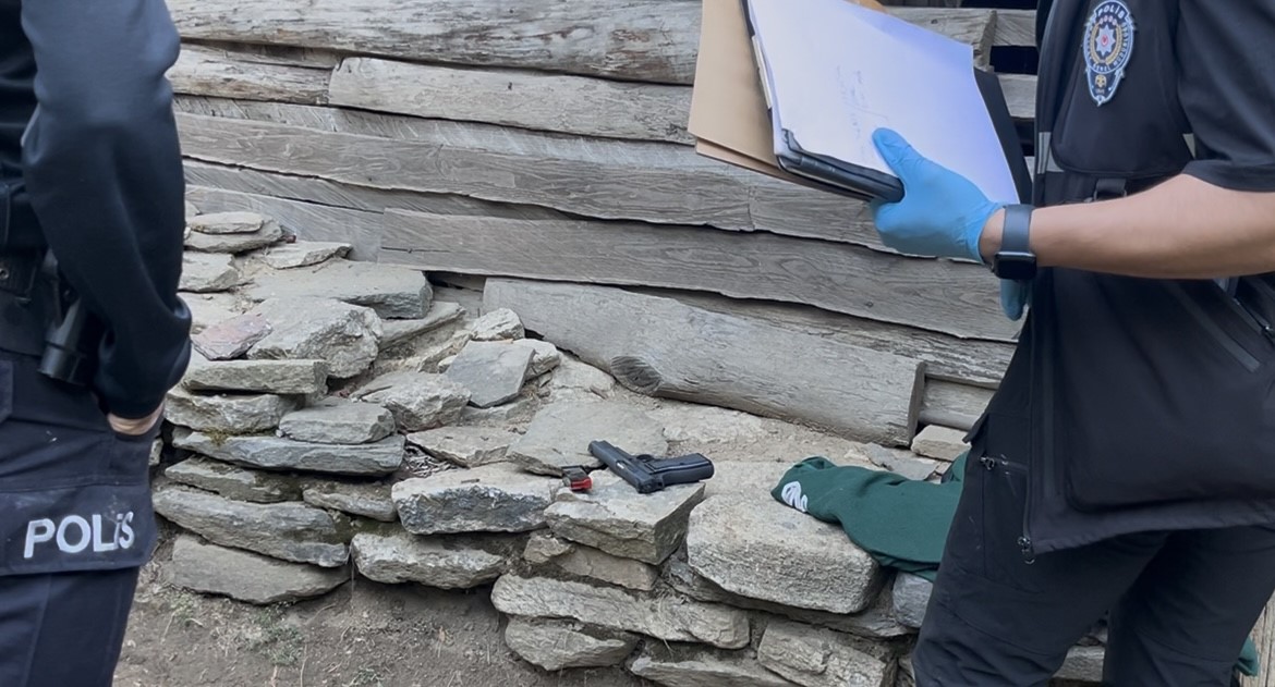 Yaylada Korkunç Anlar Silahlı Kavgada 3 Kişi Kanlar Içinde Yere Yığıldı (5)