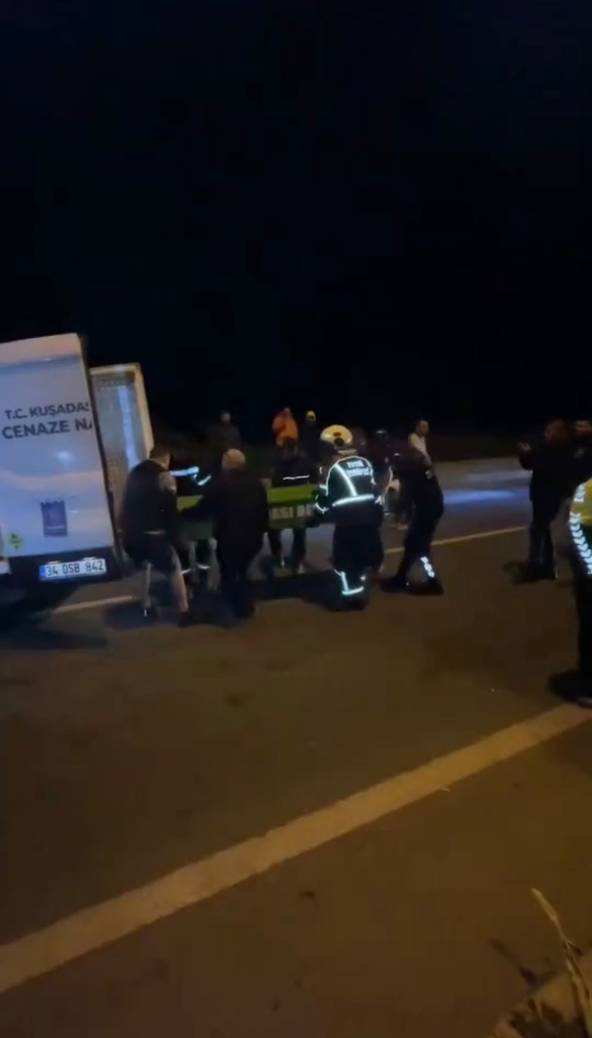 Yol Temizliği Yapılıyordu, Faciayla Sonuçlandı! Otomobil Temizlik Aracına Çarptı, 1 Ölü (1)-2