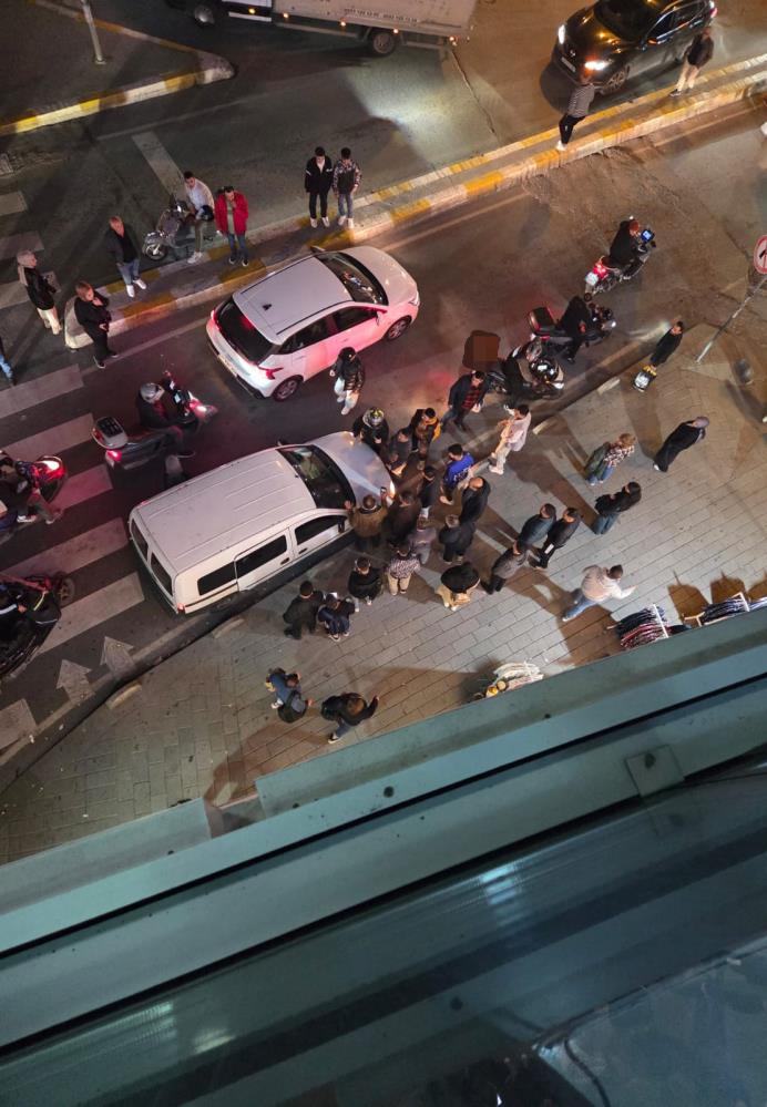 Yol Verme Tartismasi Cildirtan Anlara Donustu O Anlar Kask Kamerasinda (1)