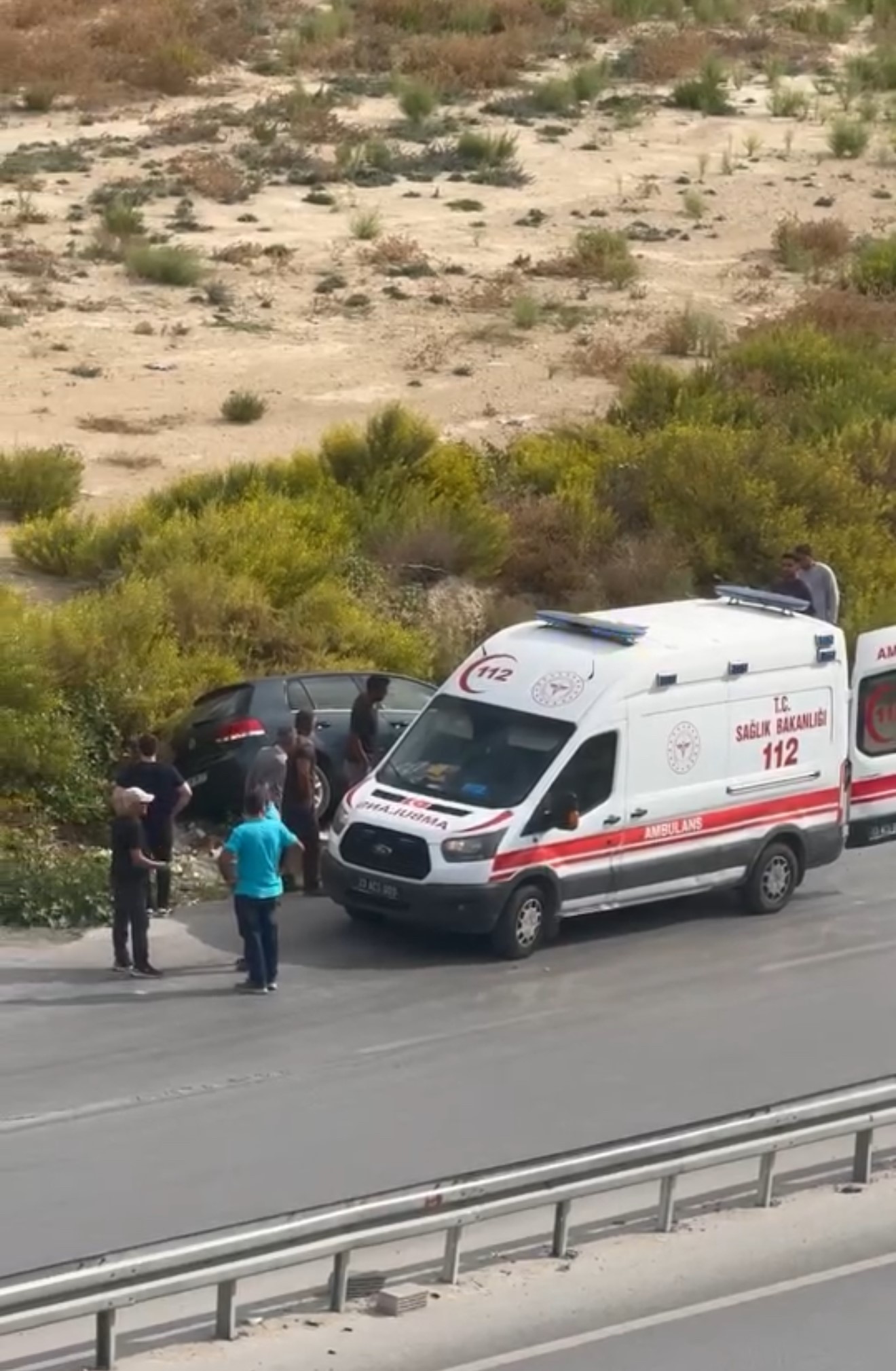 Yoldan Çıkan Otomobil Faciaya Yol Açtı 66 Yaşındaki Sürücü Hastanede Yaşamını Yitirdi (2)