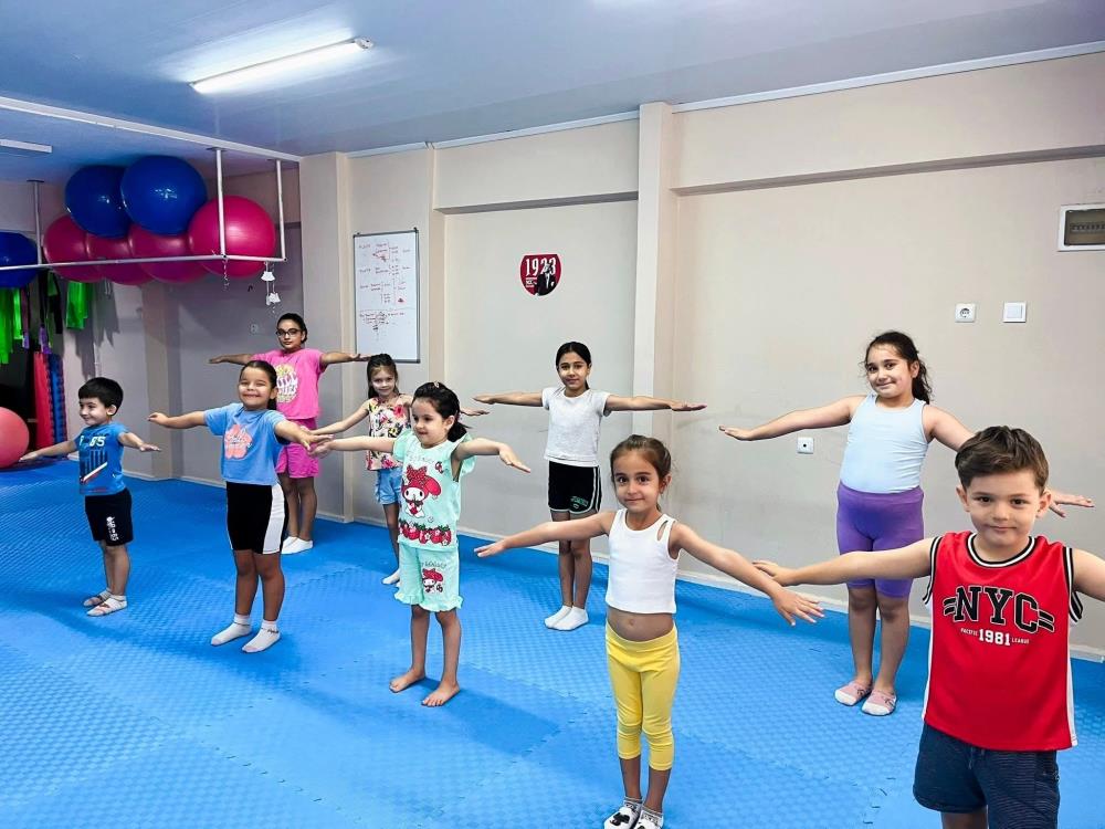 Yunusemre Belediyesporda Kis Spor Okulu Kayitlari Basladi (1)