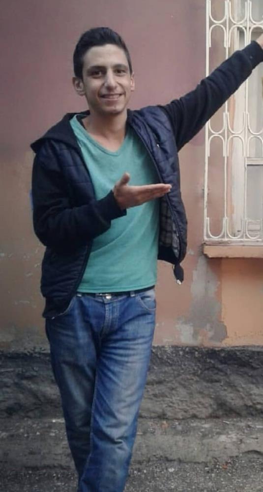 18 Yasinda Cikti Bir Daha Donmedi 7 Yildir Haber Alinamayan Gencin Ailesi Feryatta (3)