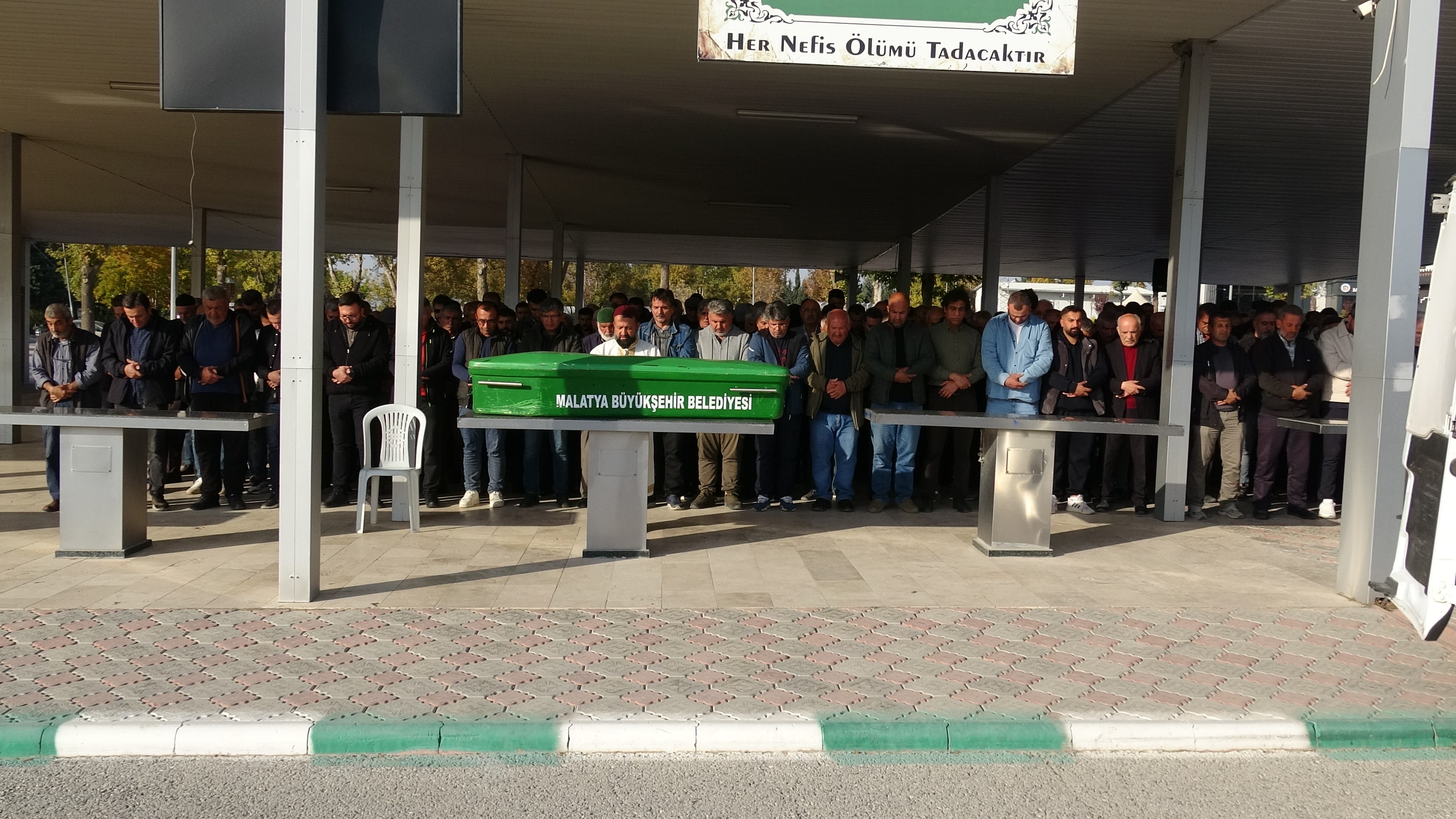 19 Yaşındaki Genç Kadın Evinde Asılı Halde Bulunmuştu! Verdiği Yaşam Mücadelesini Kaybetti (5)