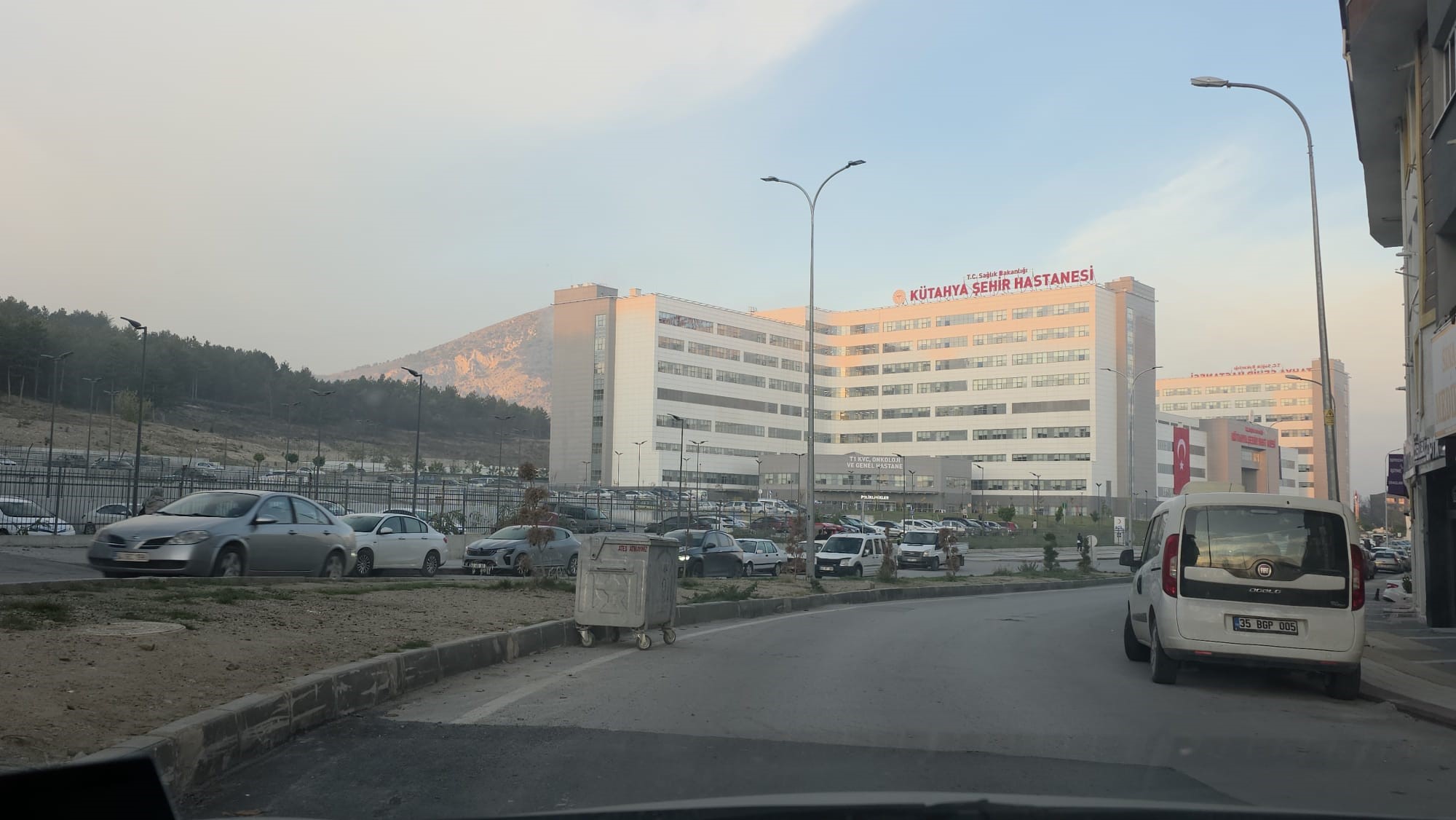 20 Yaşındaki Kadın Banyoda Doğurdu, Bebeğini Poşetle Apartmanın Boşluğuna Attı (3)