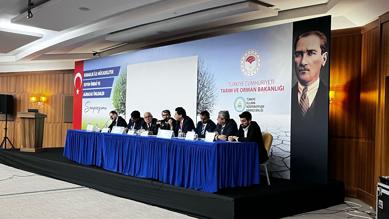 2D6A1A69 Ce7A 4D06 9627 87Fd952261F8