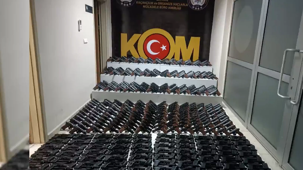 41 Ilde Silah Kacakciligi Operasyonu 135 Supheli Yakalandi