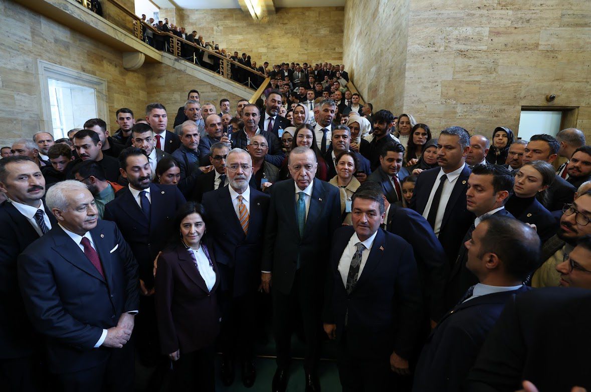 54Fdfff9 967A 4Ad8 Bb7F Dec31E47Aa84