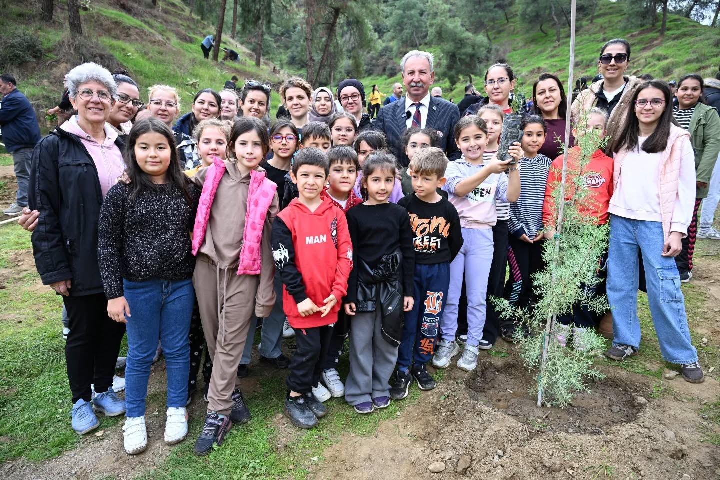 581415009 18395968696192704 215787257646427152 N