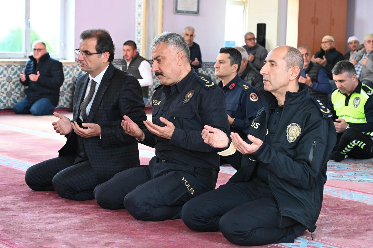 584521162 1280764480757984 3956111923791206417 N