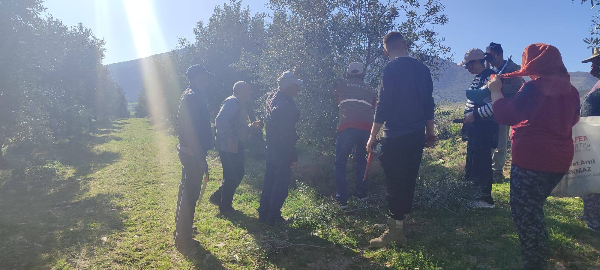 587456296 1282760050535547 9123107147099760549 N