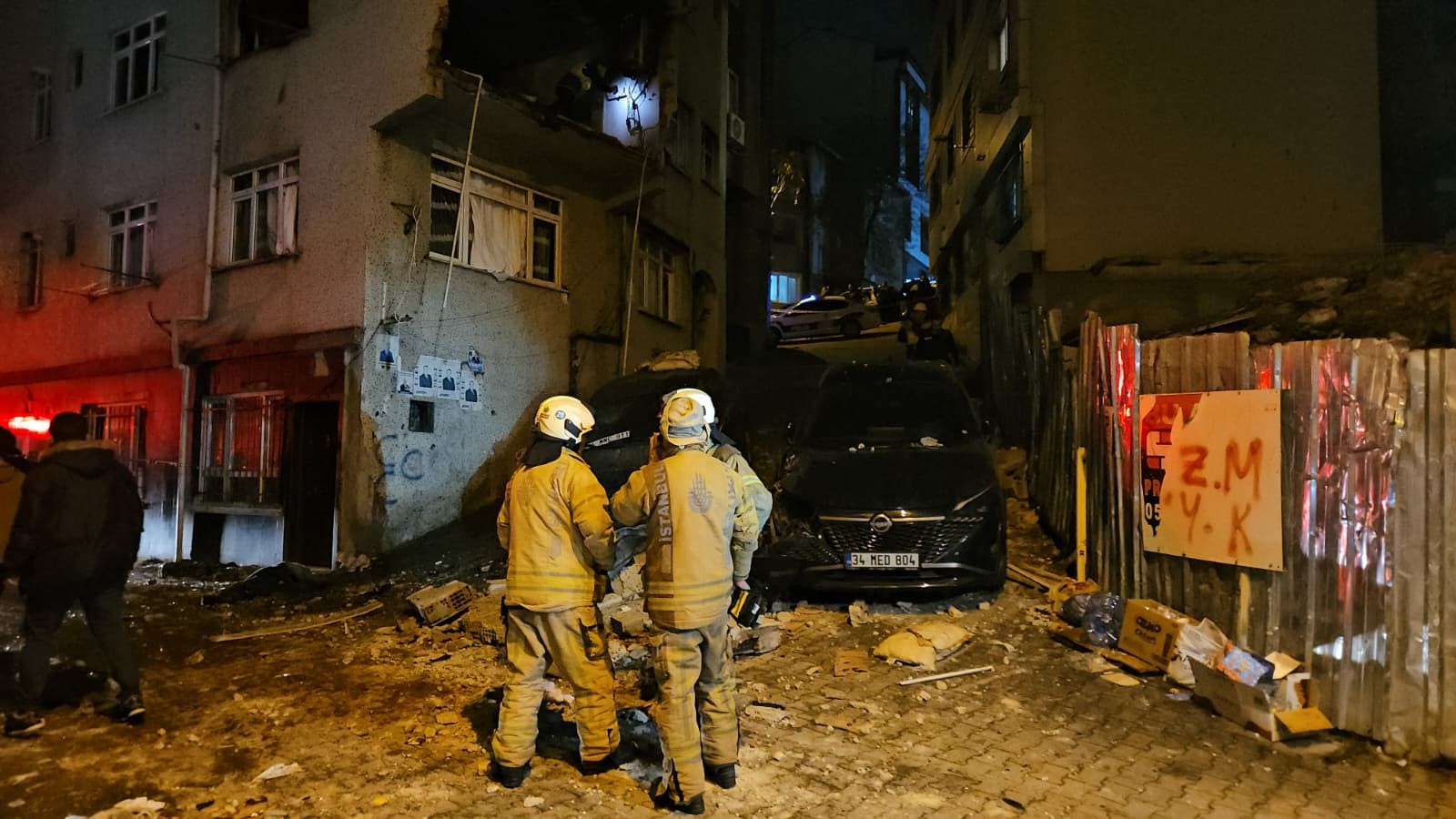 6 Katlı Binada Dehşet Anları! Doğal Gaz Patlaması Kamerada (4)