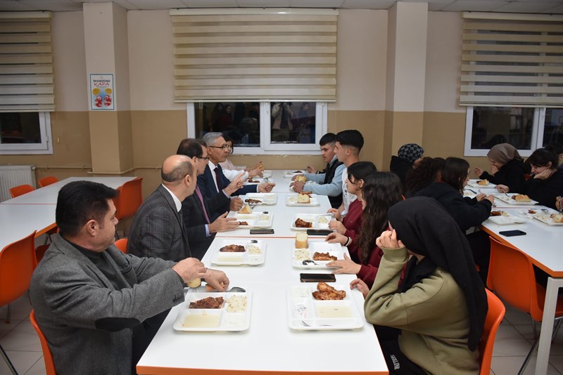 8A7E797C 43Cf 4C26 8Ad7 Ad1462867F95