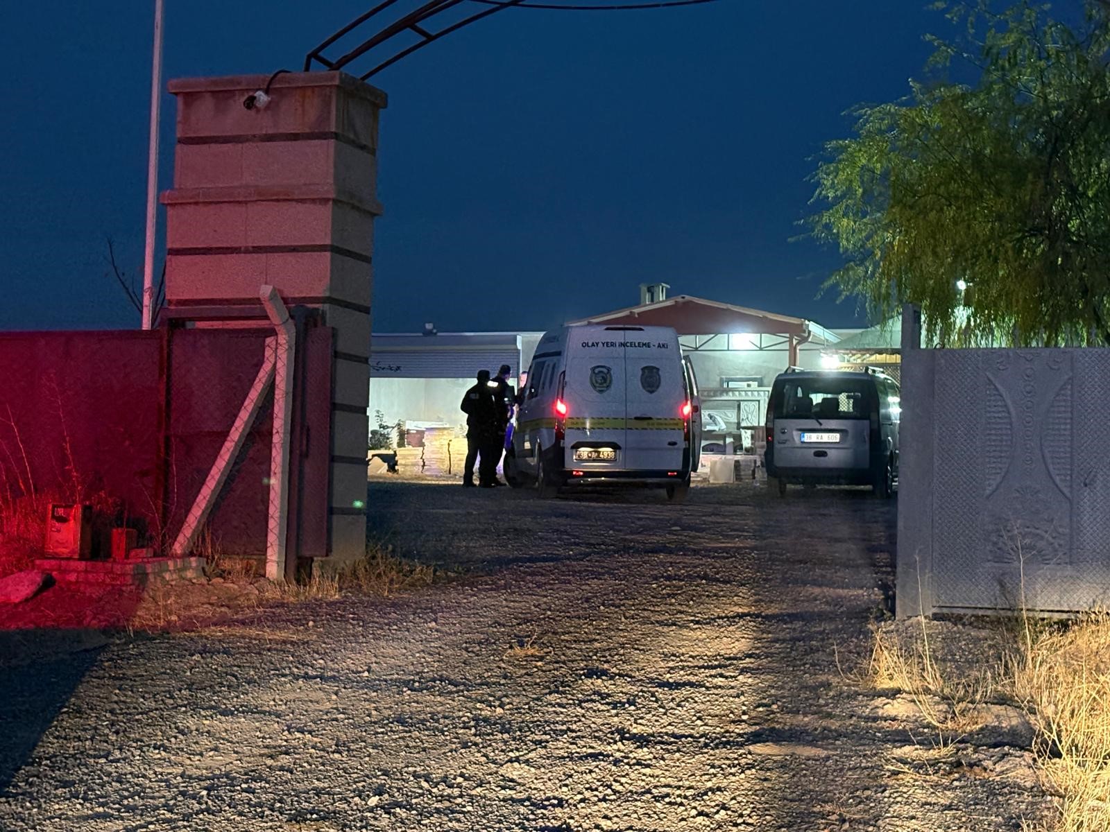 Aile Bağı Kanla Koptu! Miras Yüzünden Amcasını Ve 3 Kişiyi Bıçakladı! (3)