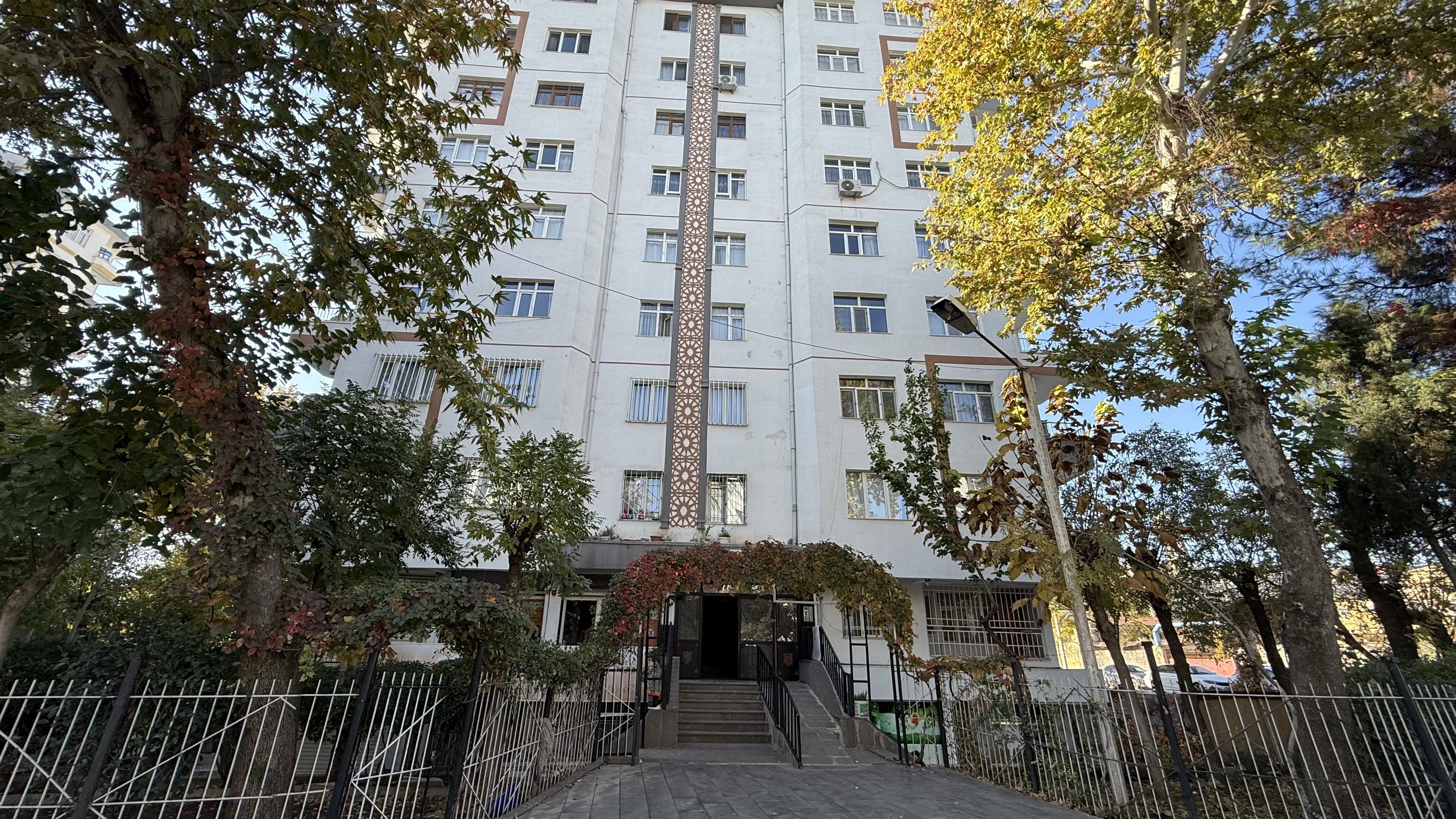 Aile Katliamı 26 Yaşındaki Şahıs Anne Ve Ağabeyini Uyurken Öldürdü (3)