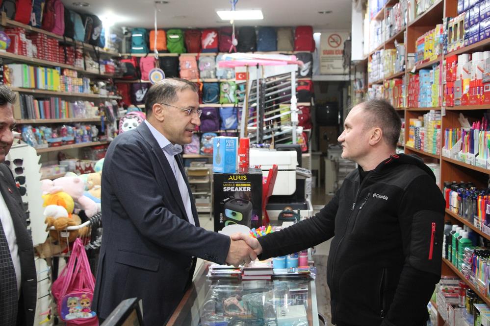 Ak Parti İl Başkanı Turgut Ve 17 Ilçe Başkanı Kula’da Esnafla Buluştu (3)