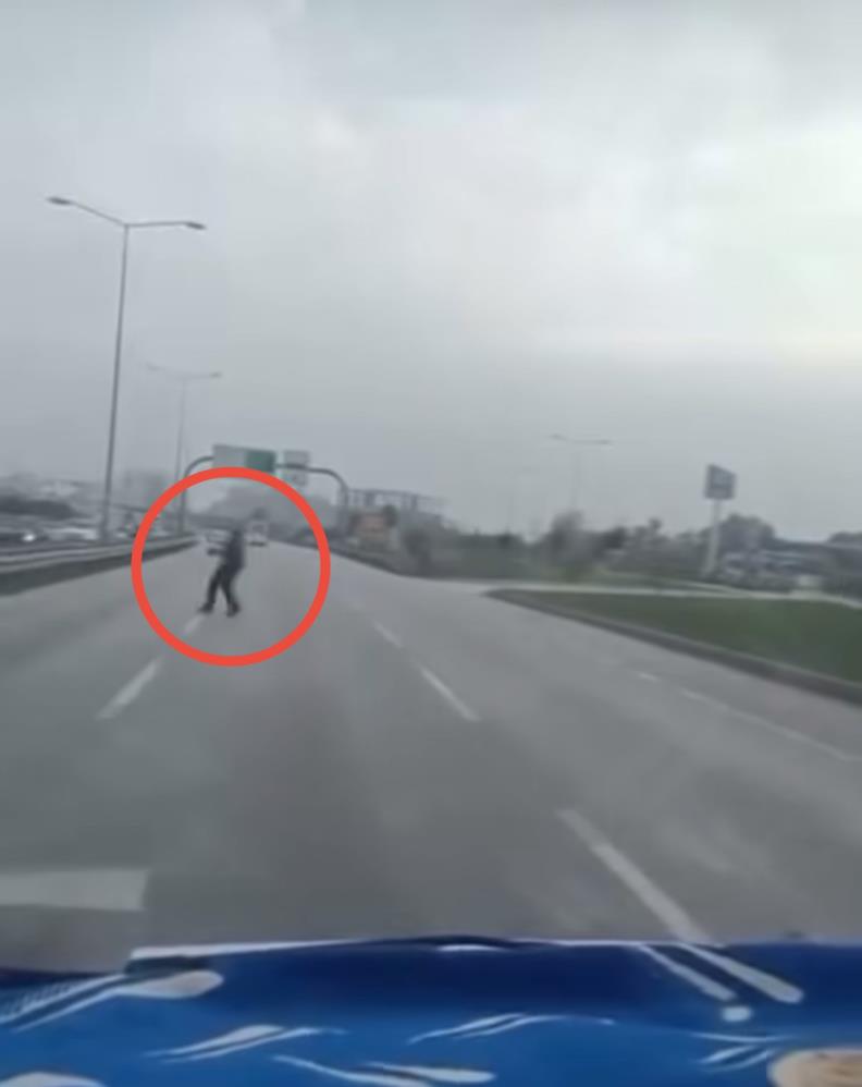 Akilalmaz Goruntu Olumle Burun Buruna Gecis O Anlar Kamerada (2)