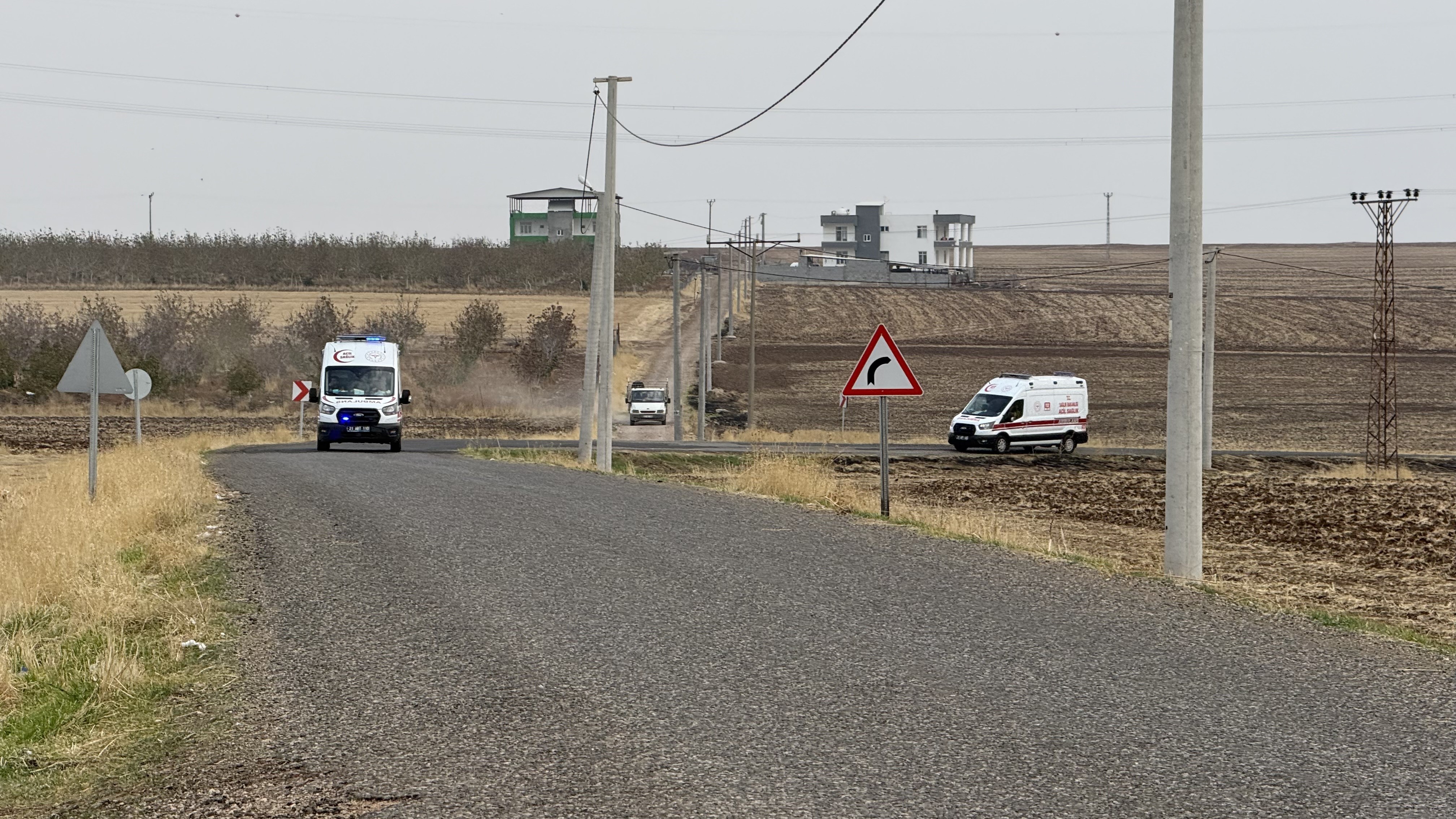 Akraba Iki Aile Arasında Taşlı Sopalı Kavga 11 Kişi Yaralandı (3)