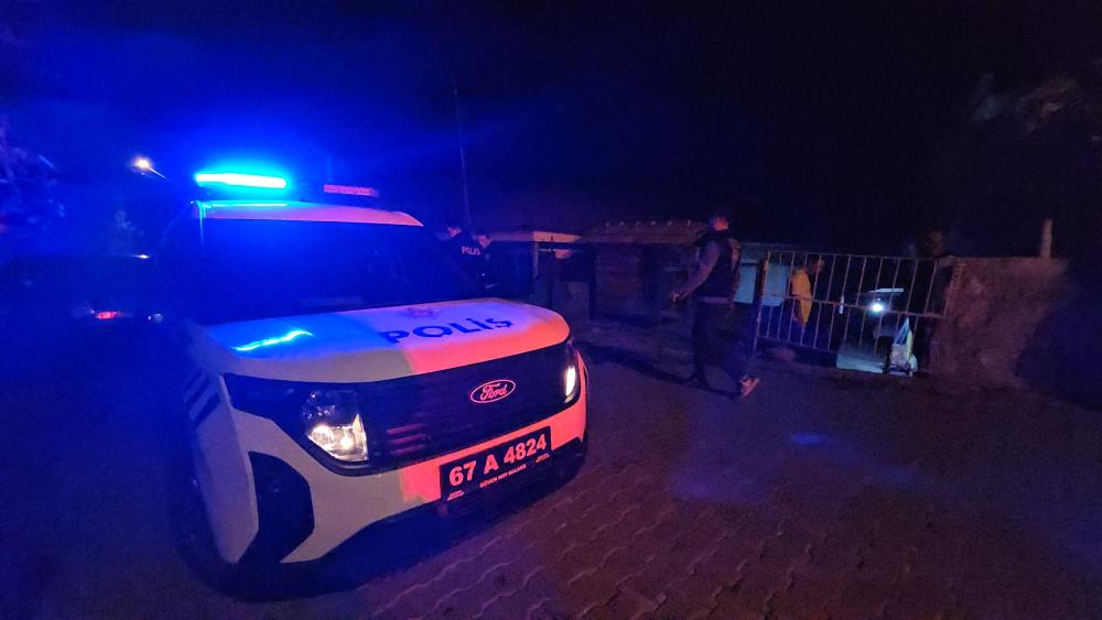 Annesinden Haber Alamadi Pencereyi Kirip Iceri Girdi Gordugu Manzara Yurek Burktu (1)-1