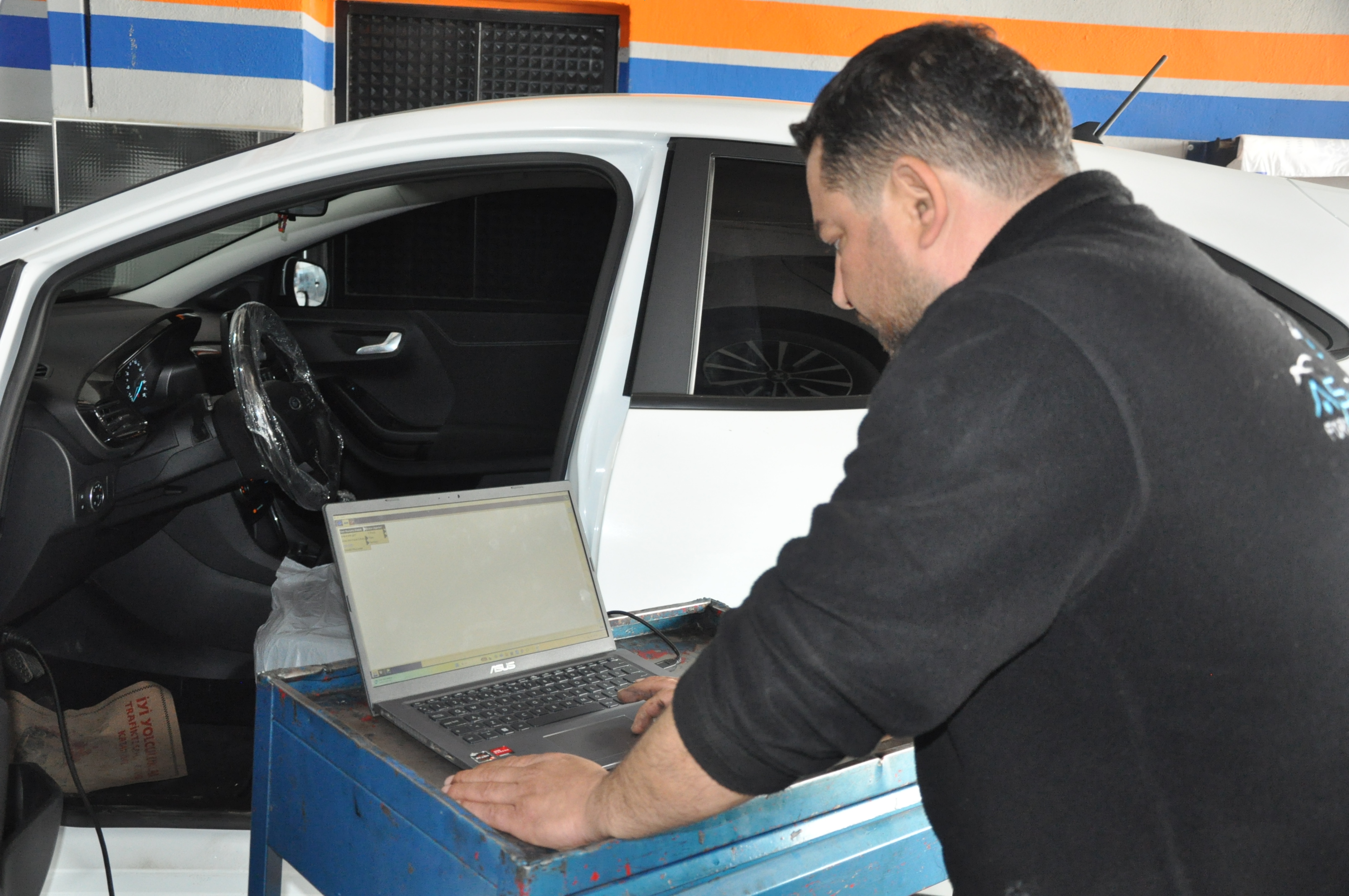 Asil Oto Ford Özel Servisi “Öncelik Güven” Sloganıyla Hizmette (7)