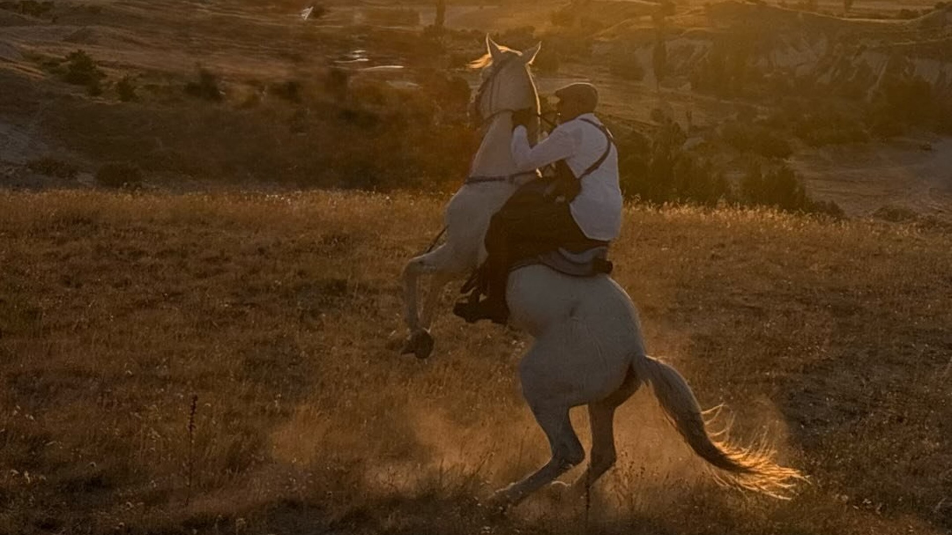 At Üstünde Son Yolculuk Direğe Çarpan Adam Hayatını Kaybetti (2)