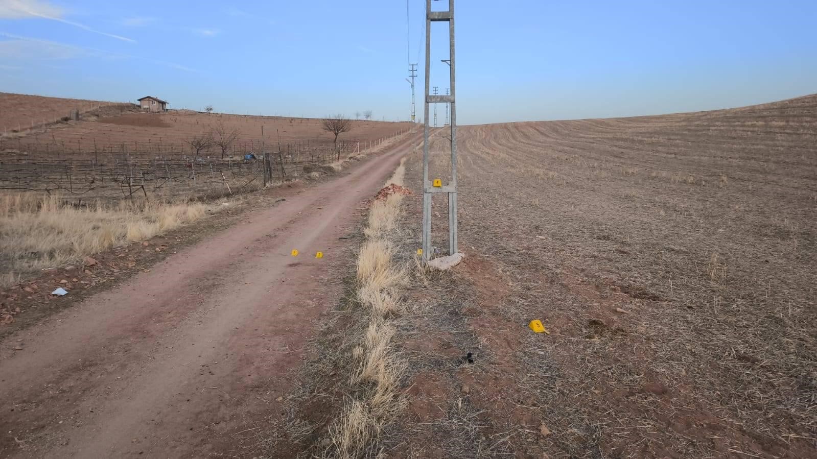 At Üstünde Son Yolculuk Direğe Çarpan Adam Hayatını Kaybetti (4)