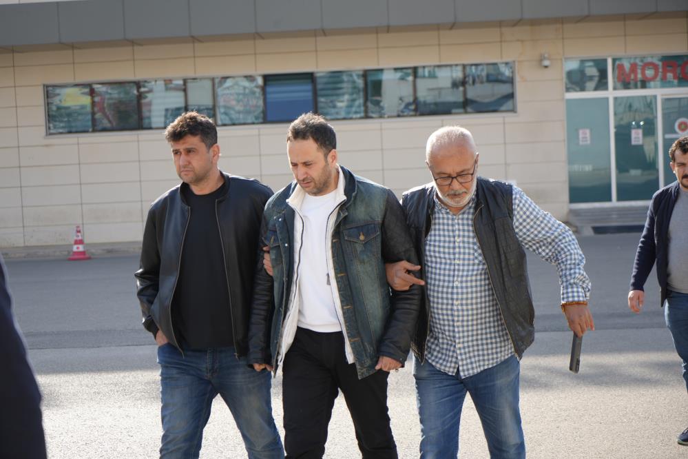 Baba Almanyadan Kosarak Geldi Genc Kizin Cenazesini Teslim Alirken Ayakta Duramadi (4)