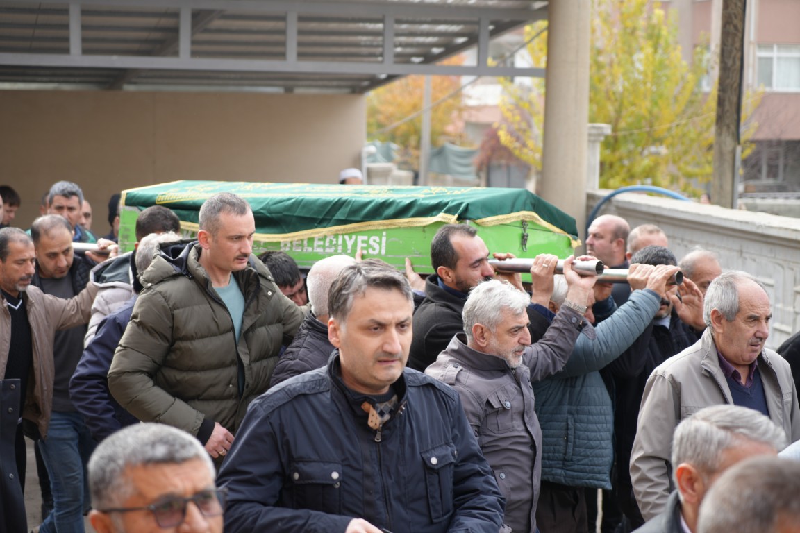 Baba Evinde Agabeyini Olduren Kardesten Pes Dedirten Ifade Pisman Degilim (1) (Orta)
