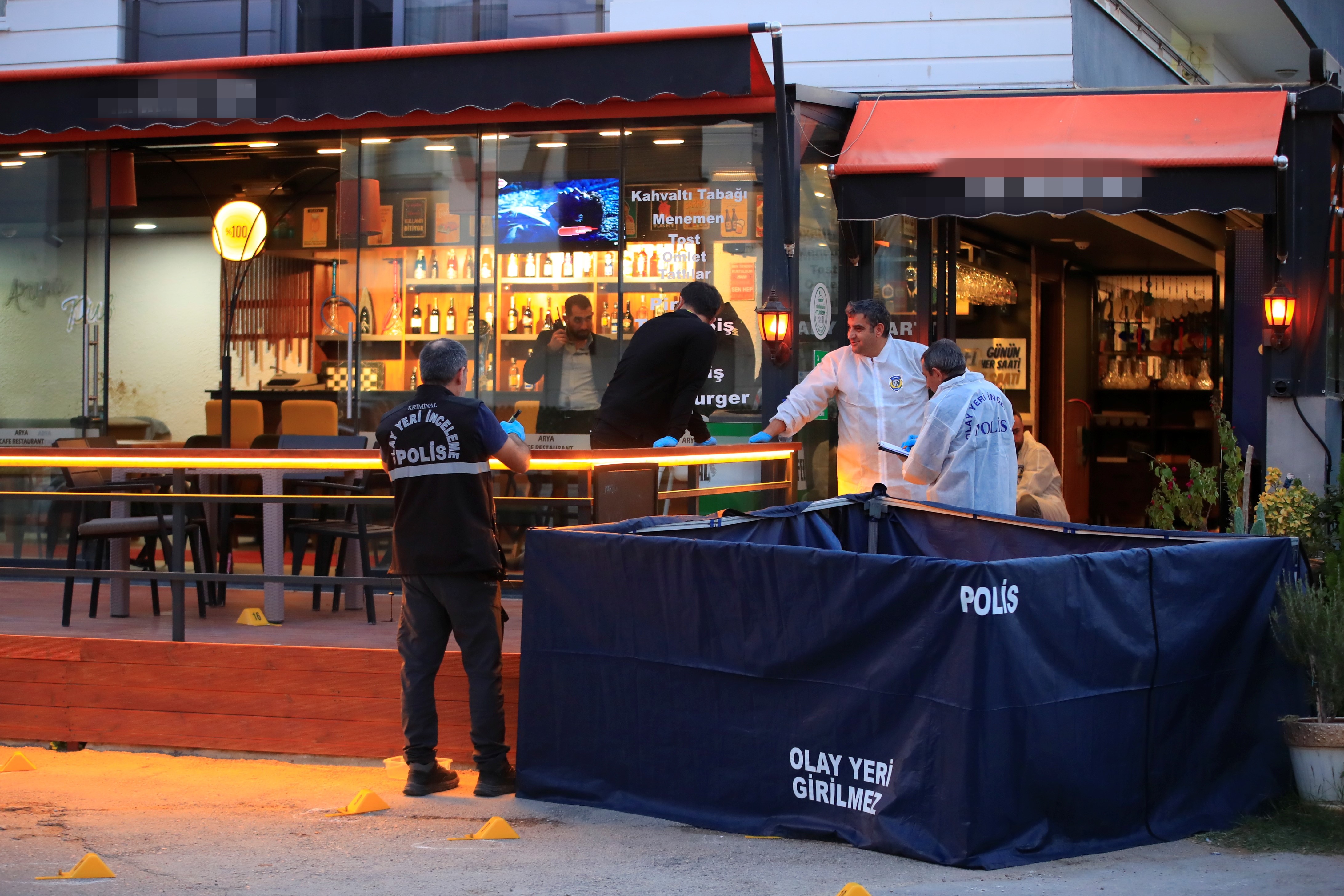 Barış Masasında Katliam Akrabasını 22 El Ateşle Öldürdü (14)