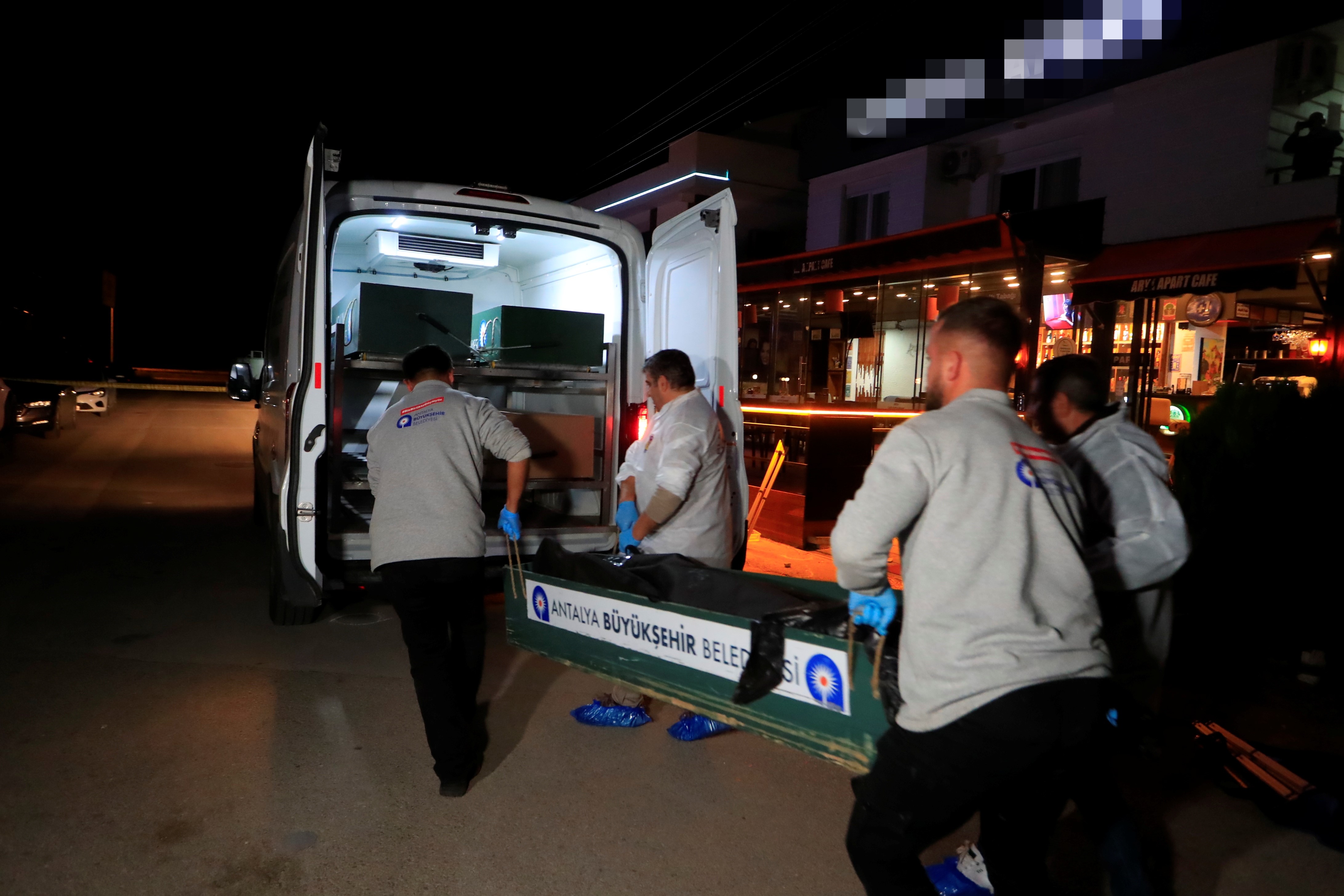 Barış Masasında Katliam Akrabasını 22 El Ateşle Öldürdü (8)