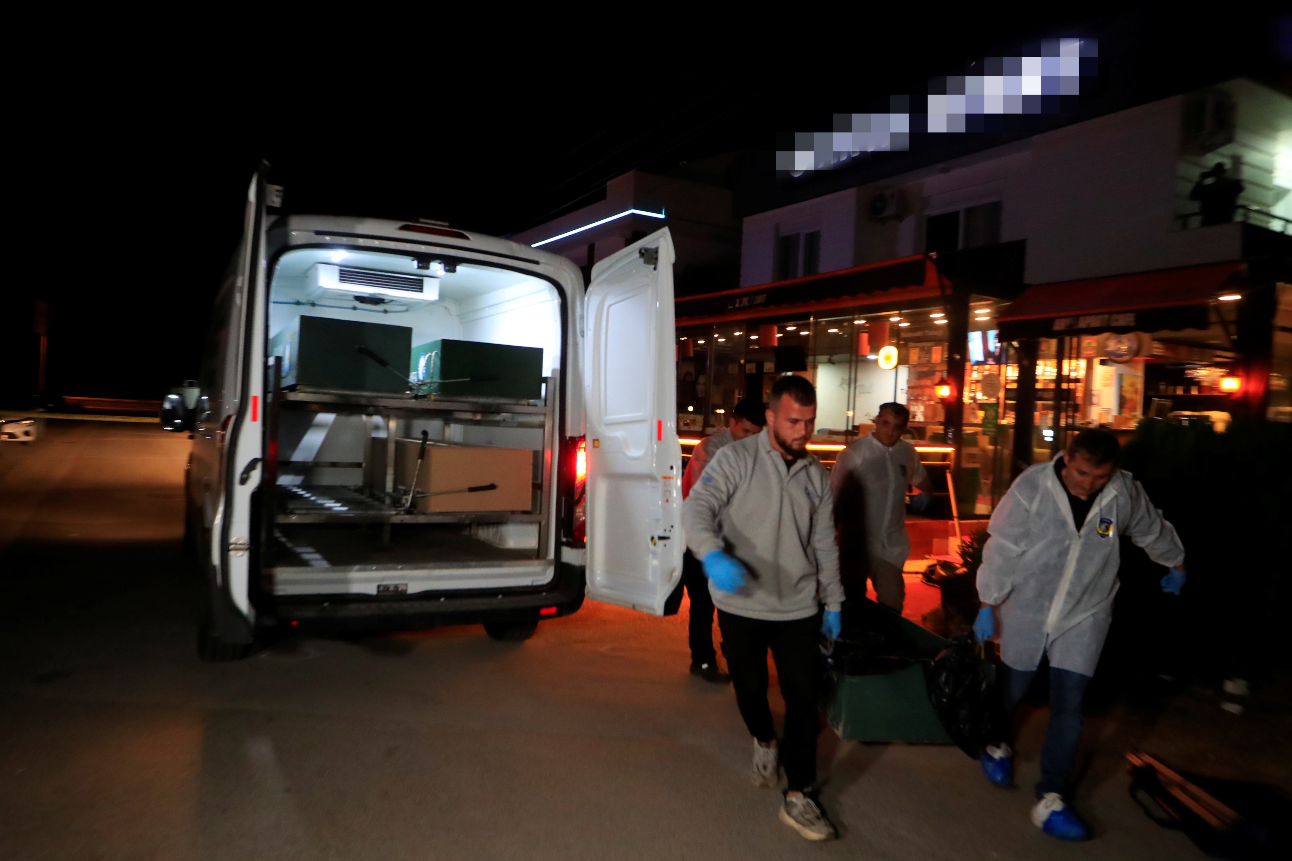 Barış Masasında Katliam Akrabasını 22 El Ateşle Öldürdü (9)