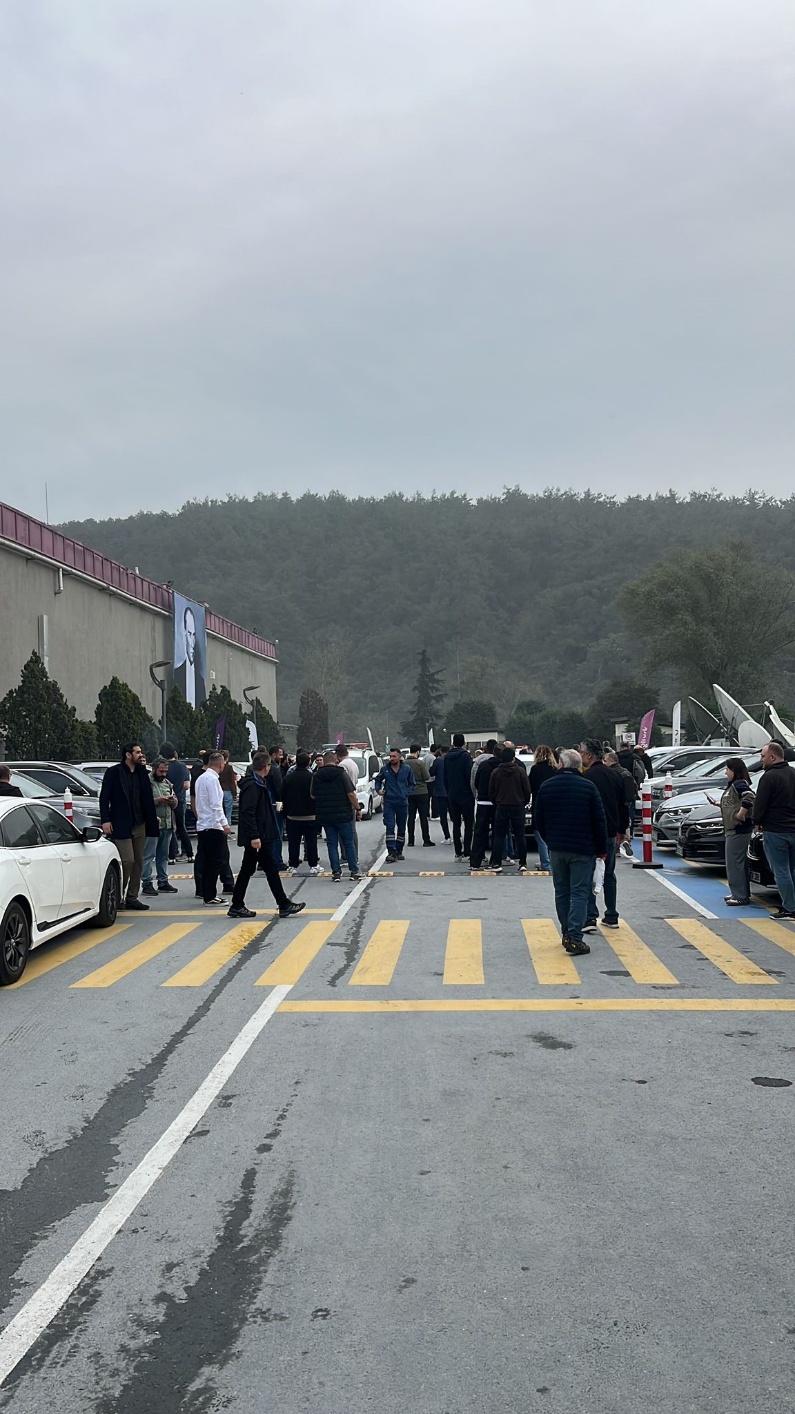 Bein Sports’ta Korku Dolu Dakikalar Silahın Oyuncak Olduğu Ortaya Çıktı (4)